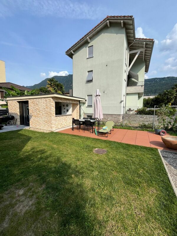 Photo 8