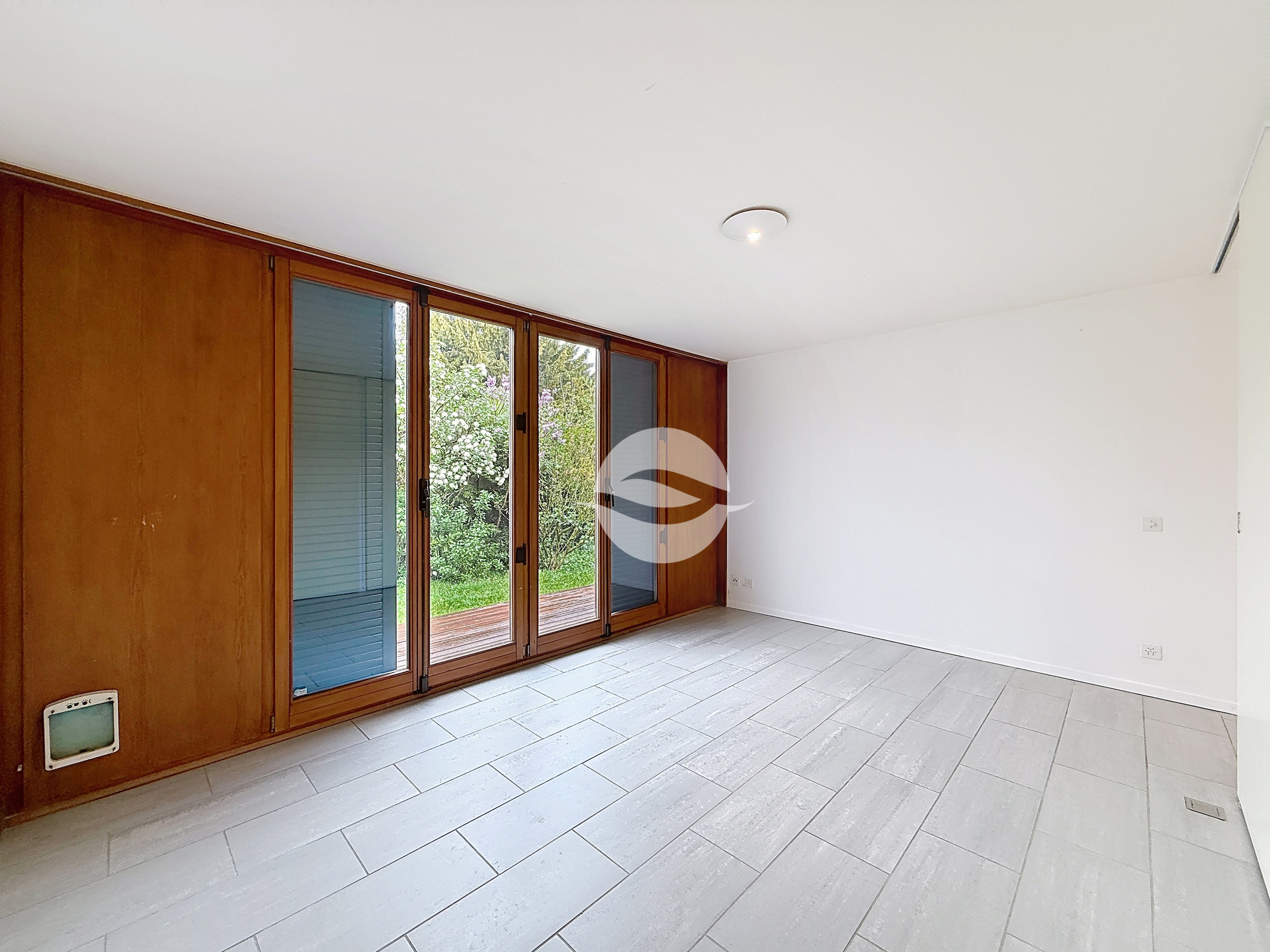 Première chambre au rez