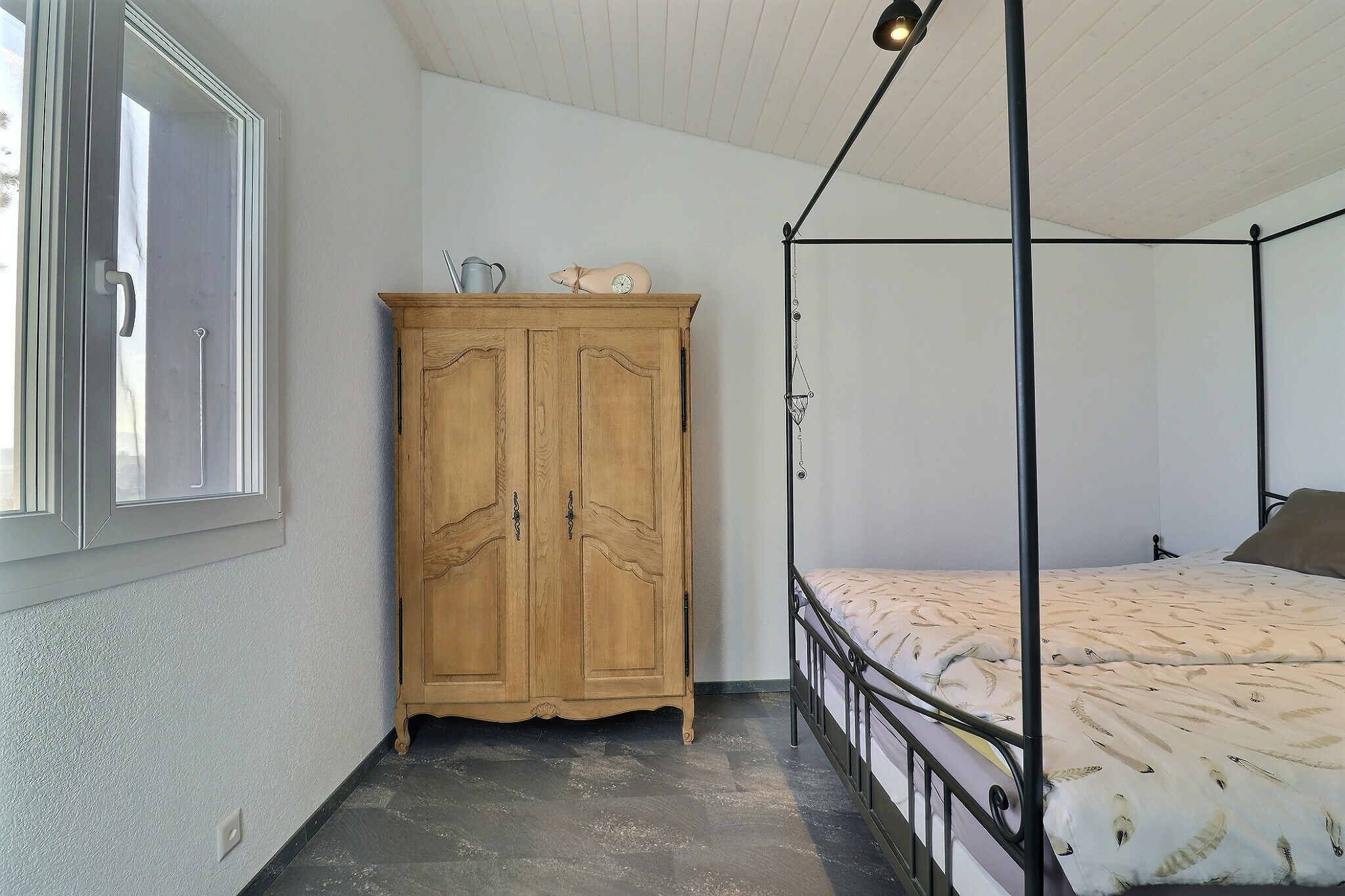 Chambre à coucher avec ouverture au sud Chambre à coucher avec ouverture au sud