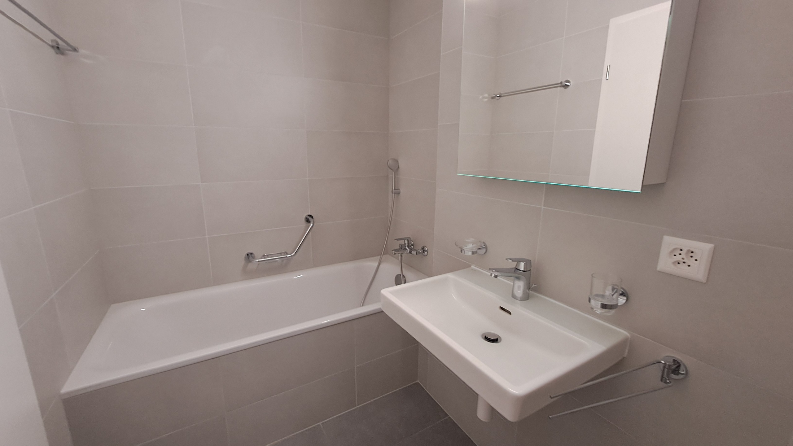 Interior view 5