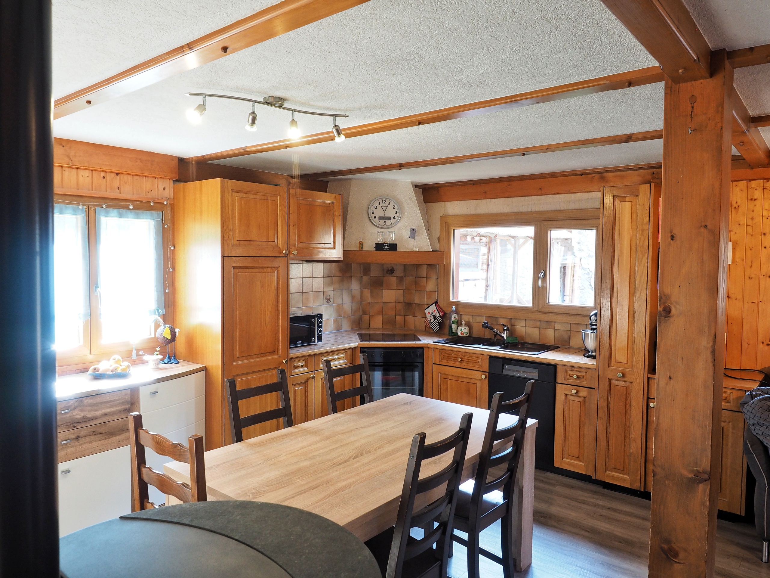 Interior view 4