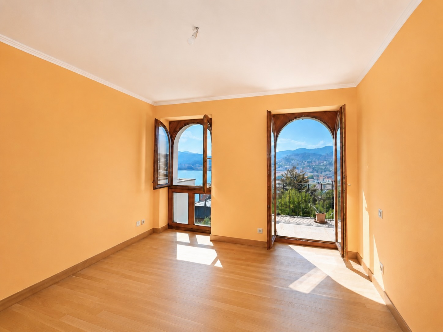 Interior view 3