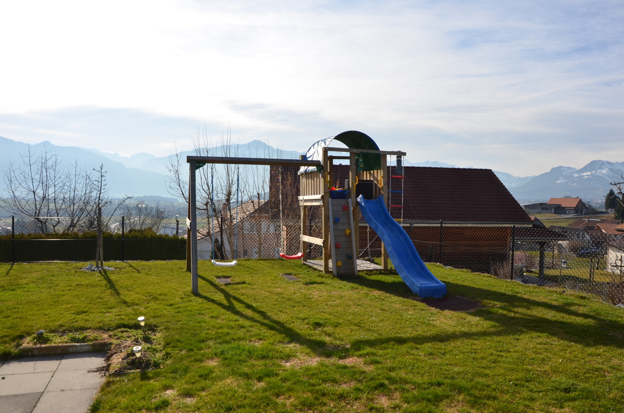 jardin et vue sur les Préalpes