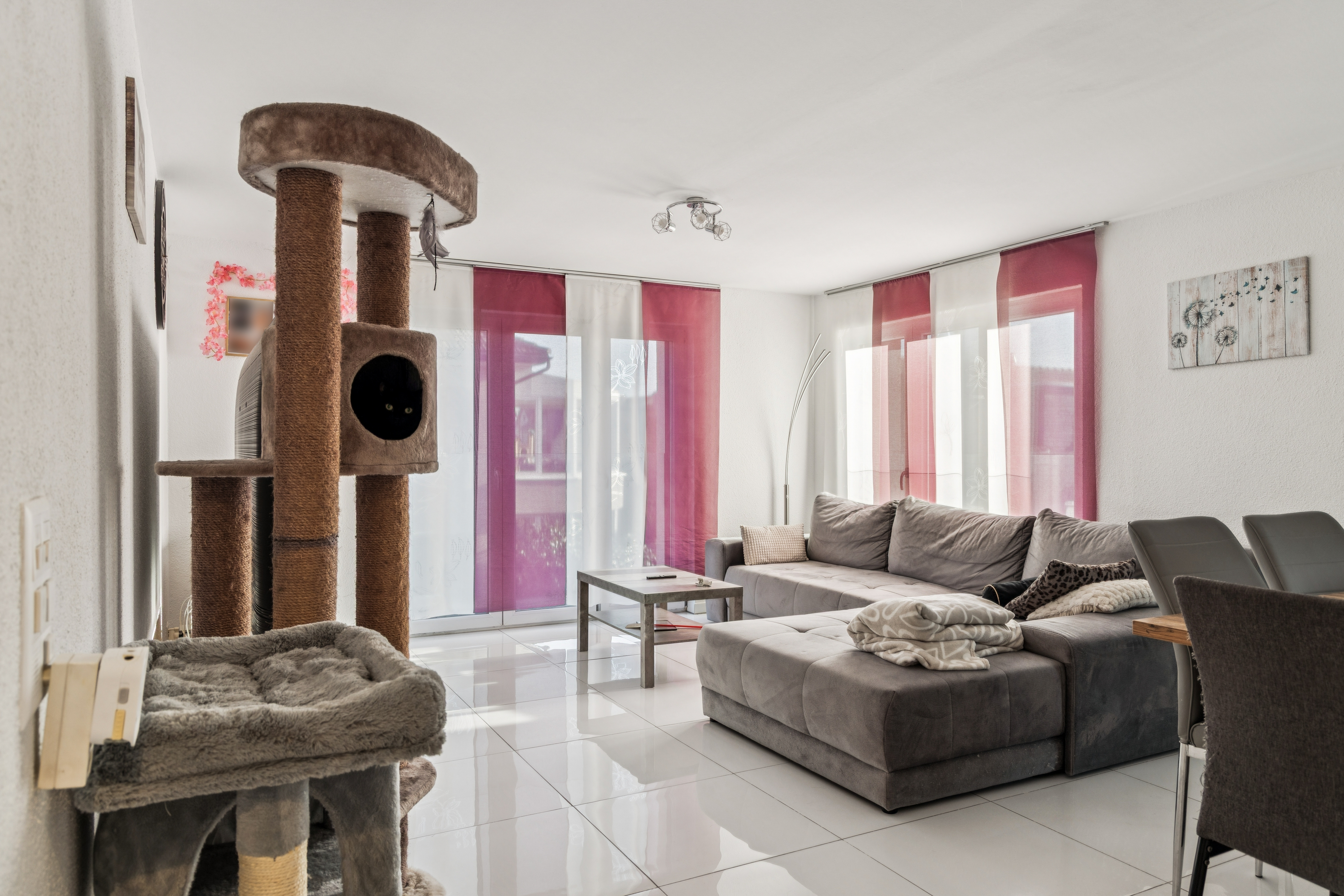 Vaste espace de détente avec une répartition harmonieuse des pièces