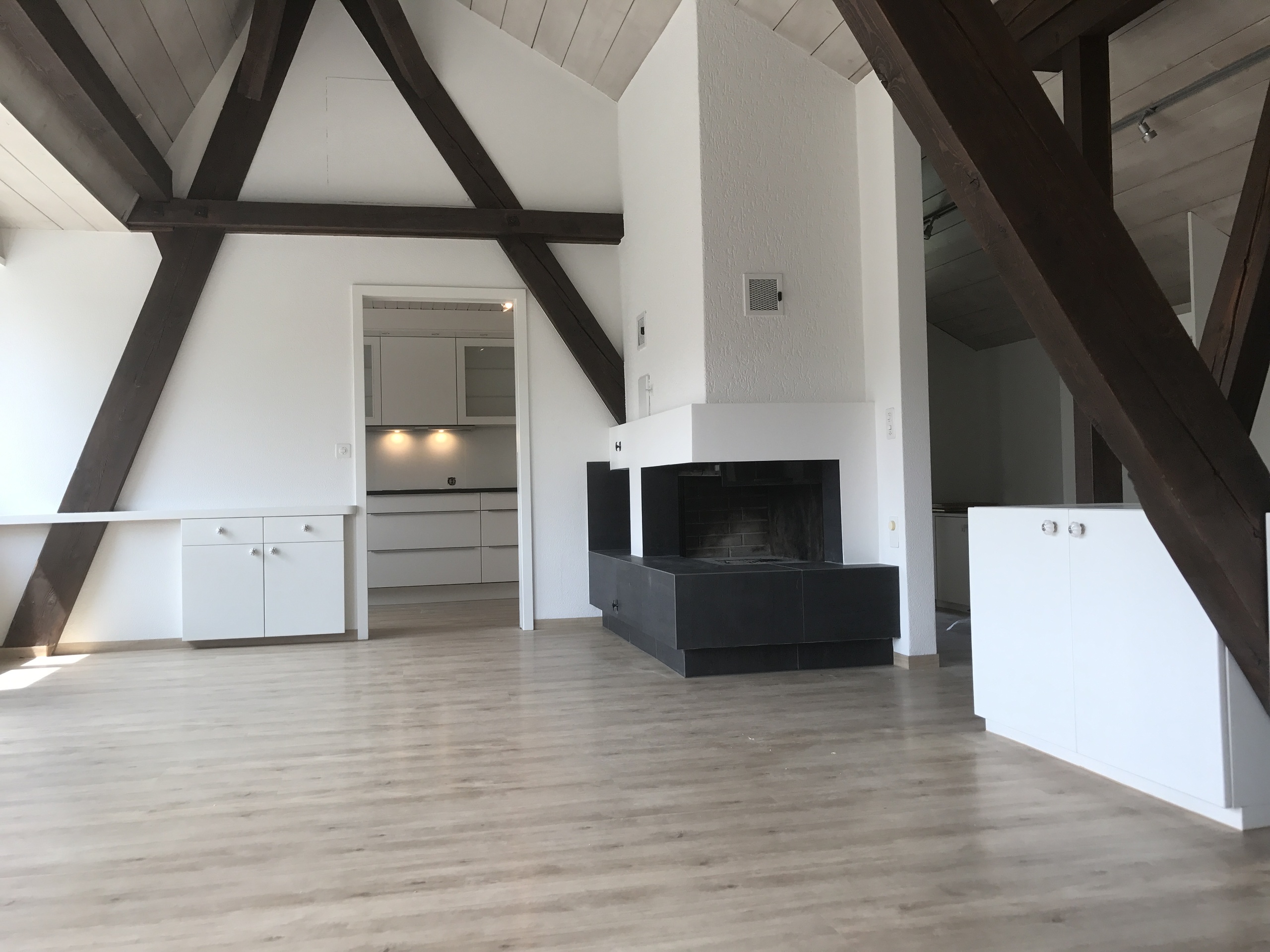 Essbereich mit Kamin