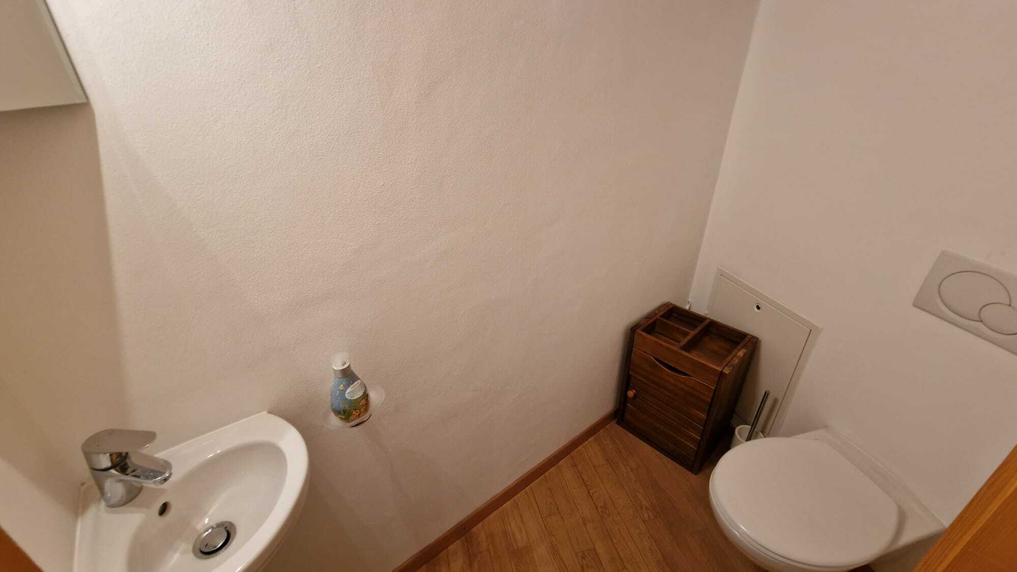 wc séparé Rez supérieur wc séparé Rez supérieur