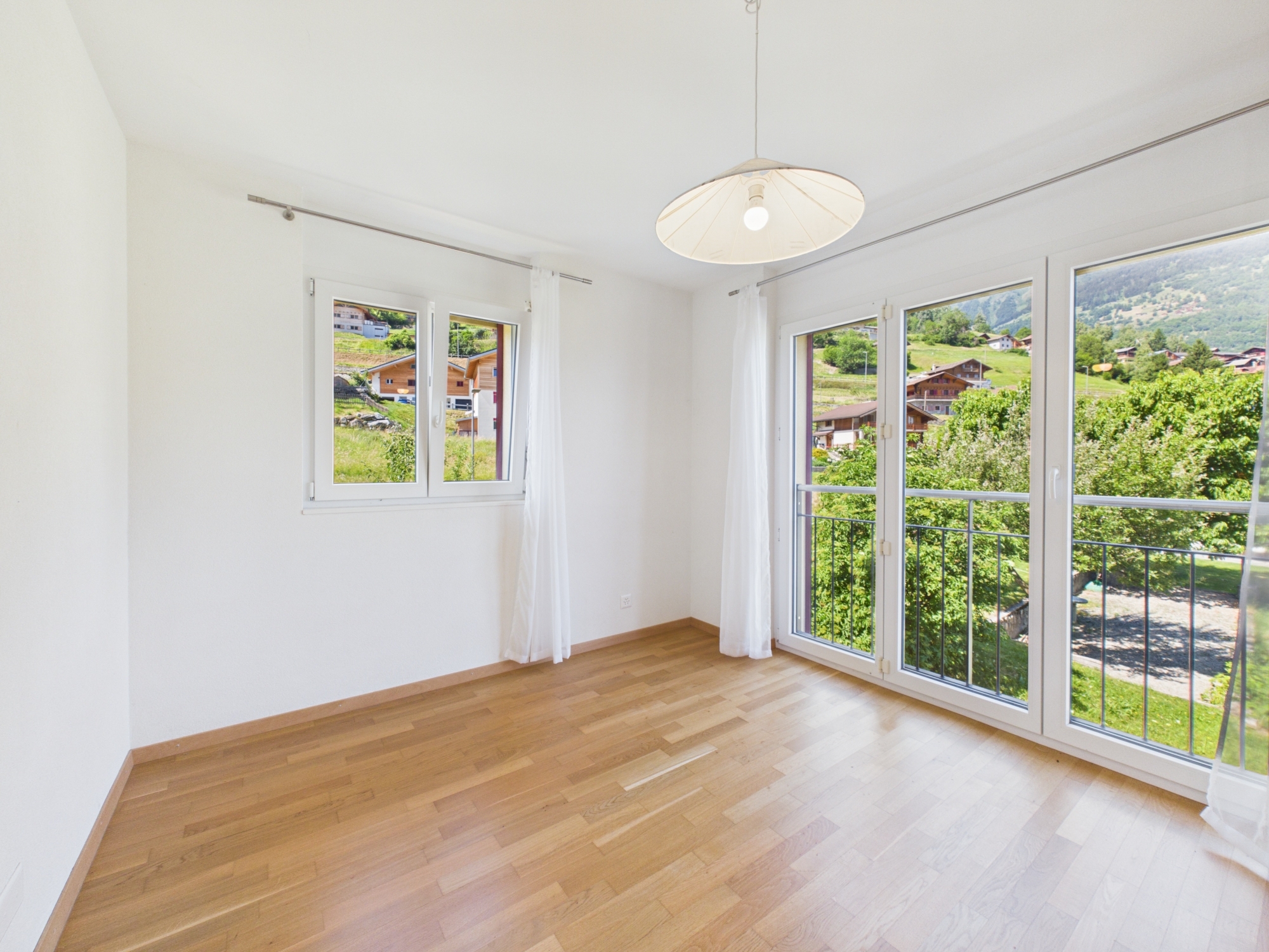 Interior view 4