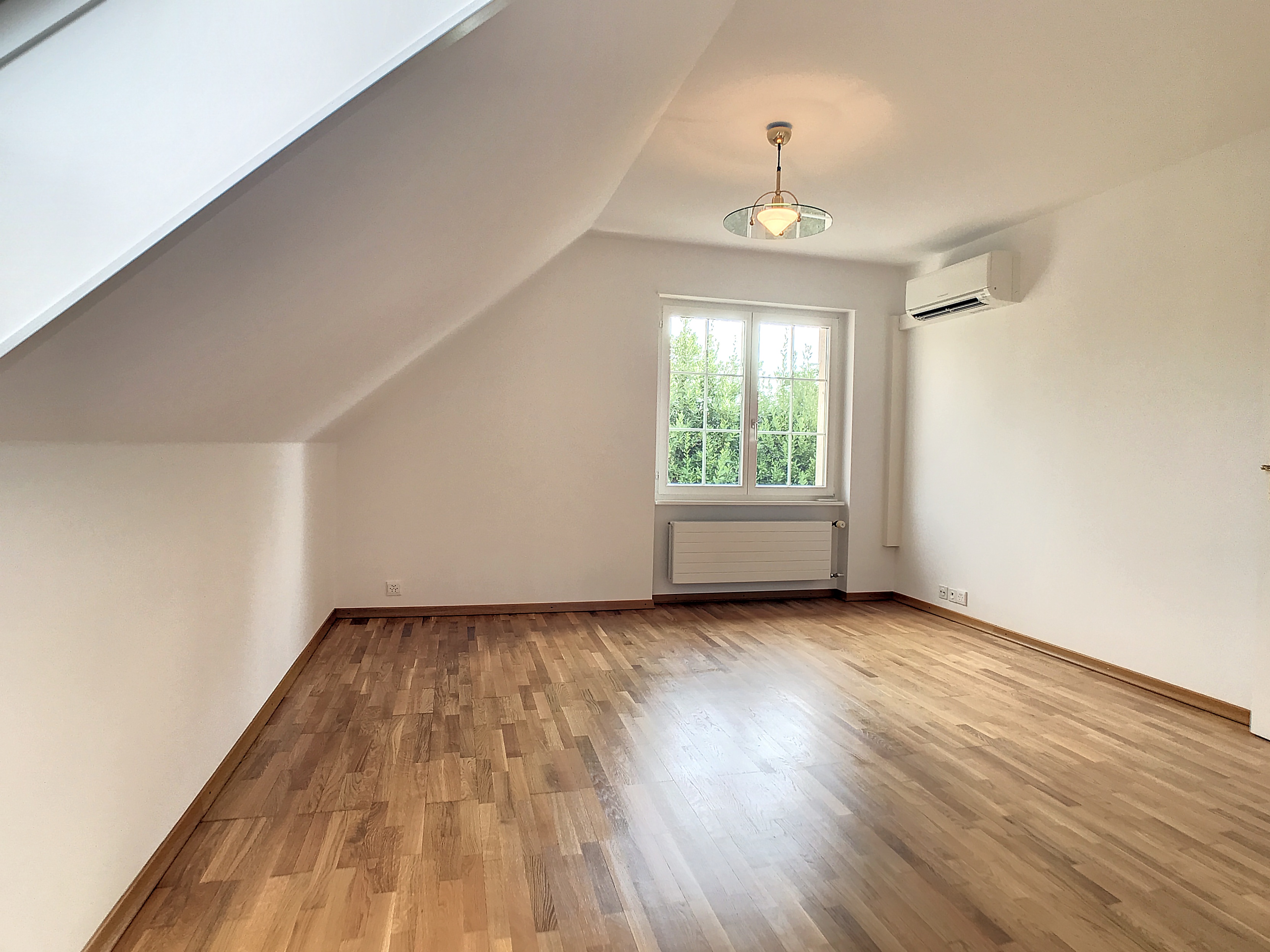 1er : 3ème Chambre à coucher