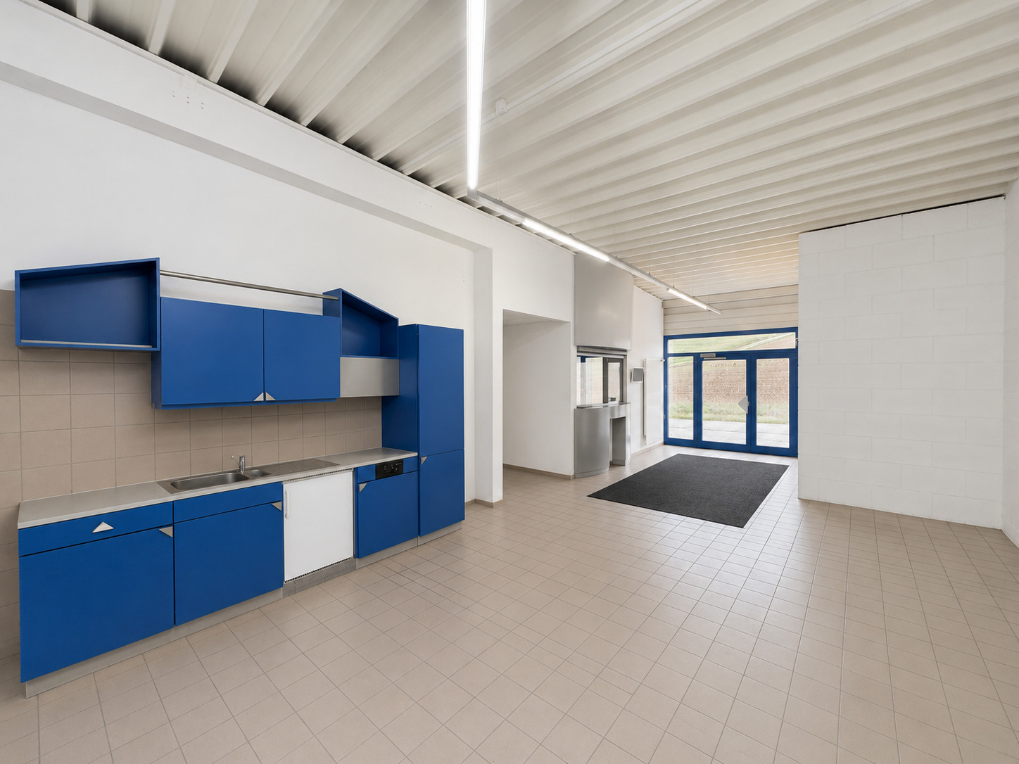 Interior view 6