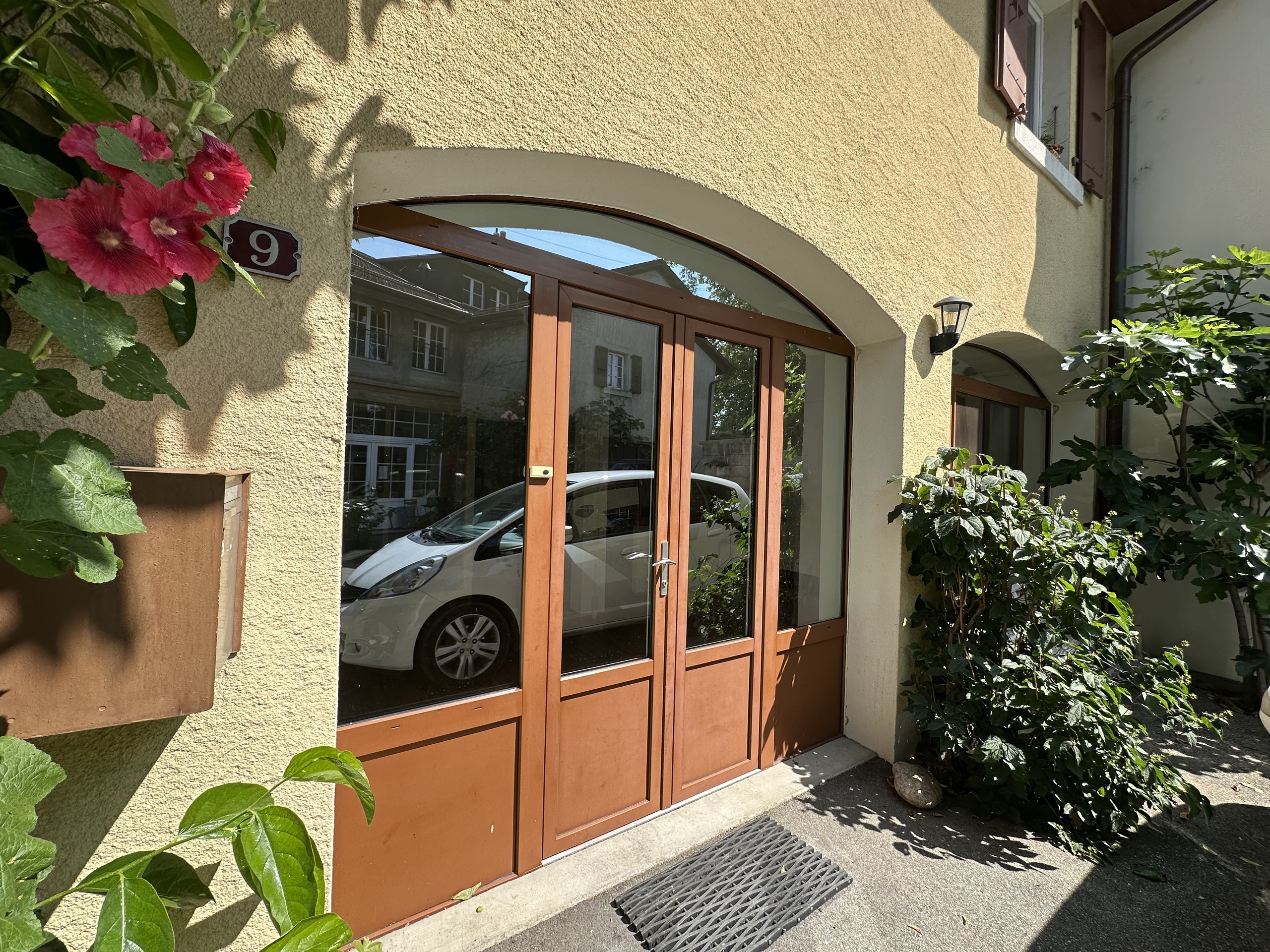 Exterior view 2