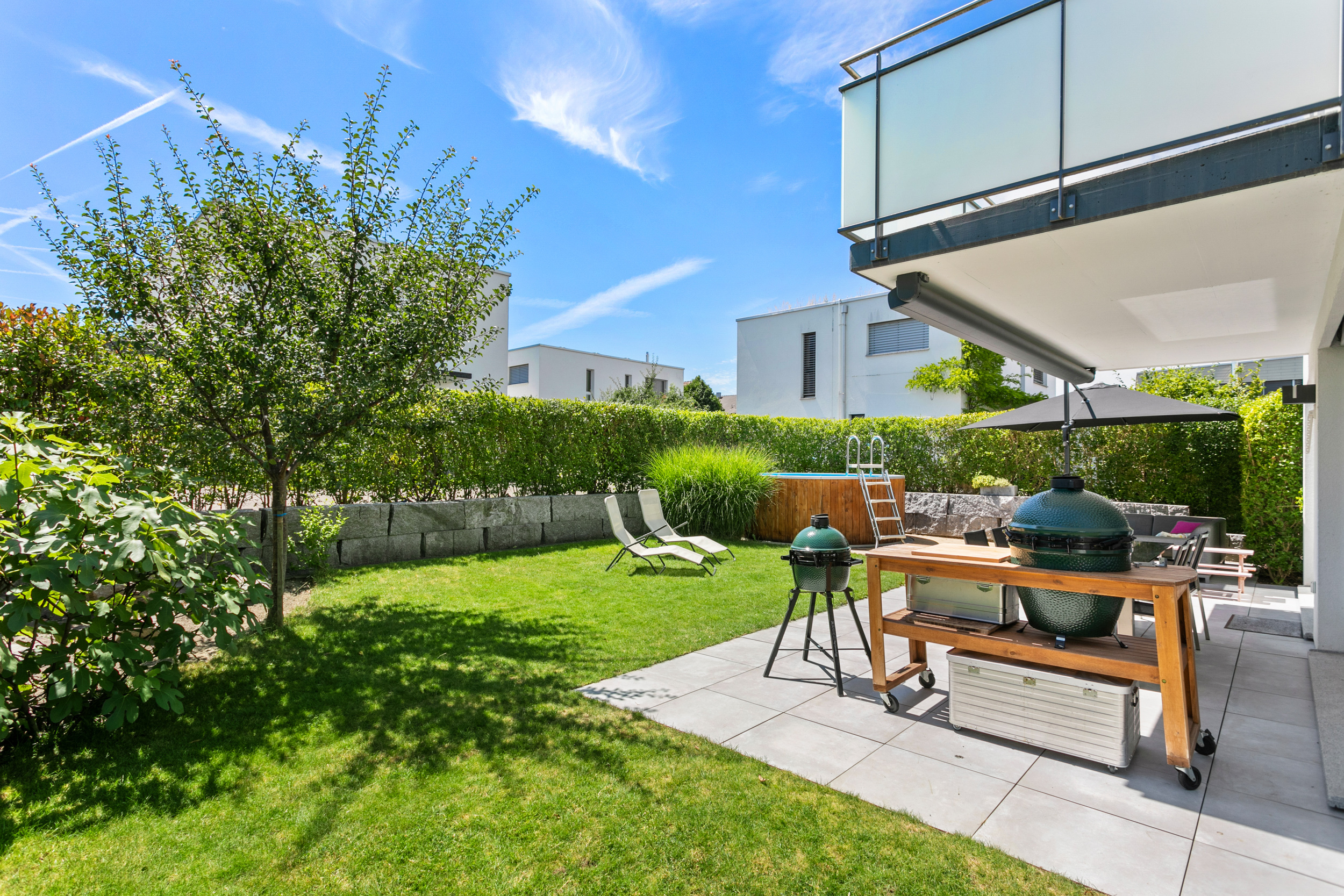 Einfamilienhaus mit Pool.