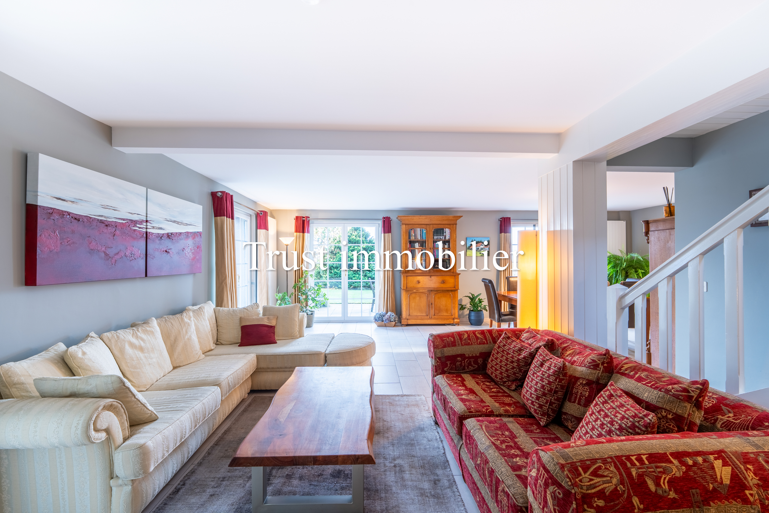 Interior view 6