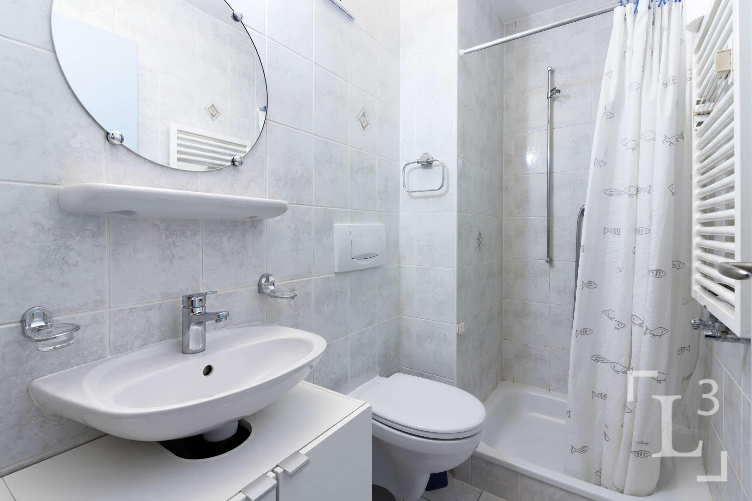Salle de bain 2 (1er étage)