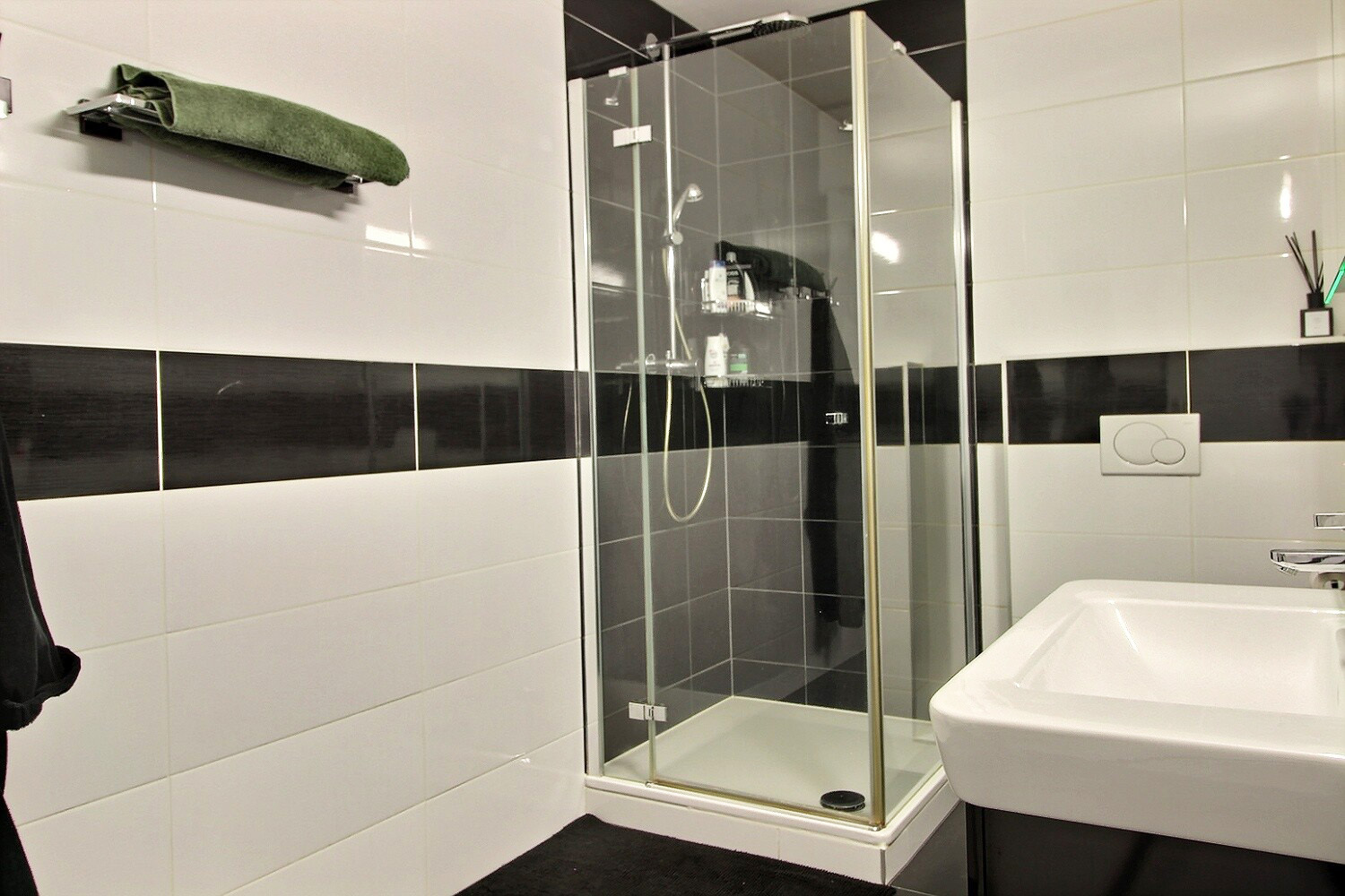 Picture 10