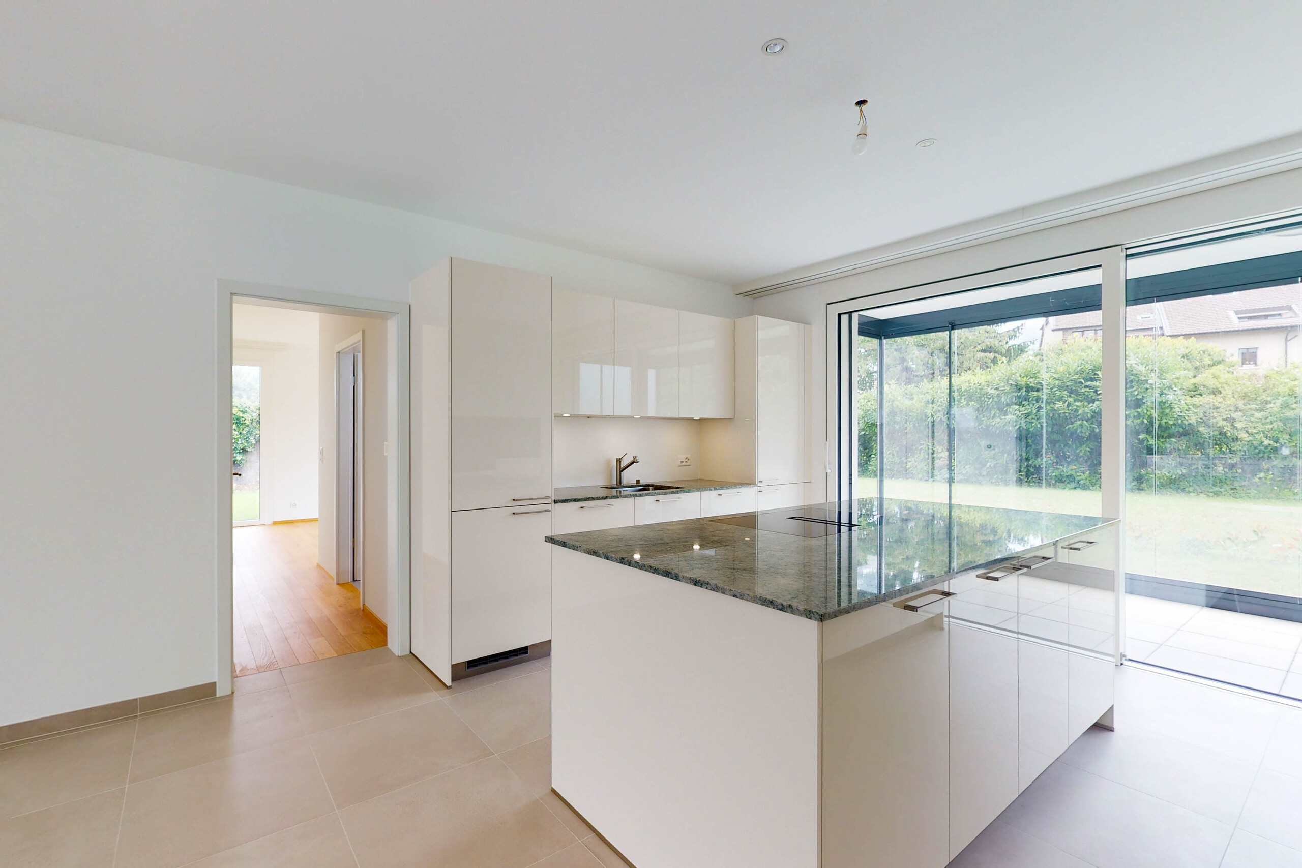 Interior view 6