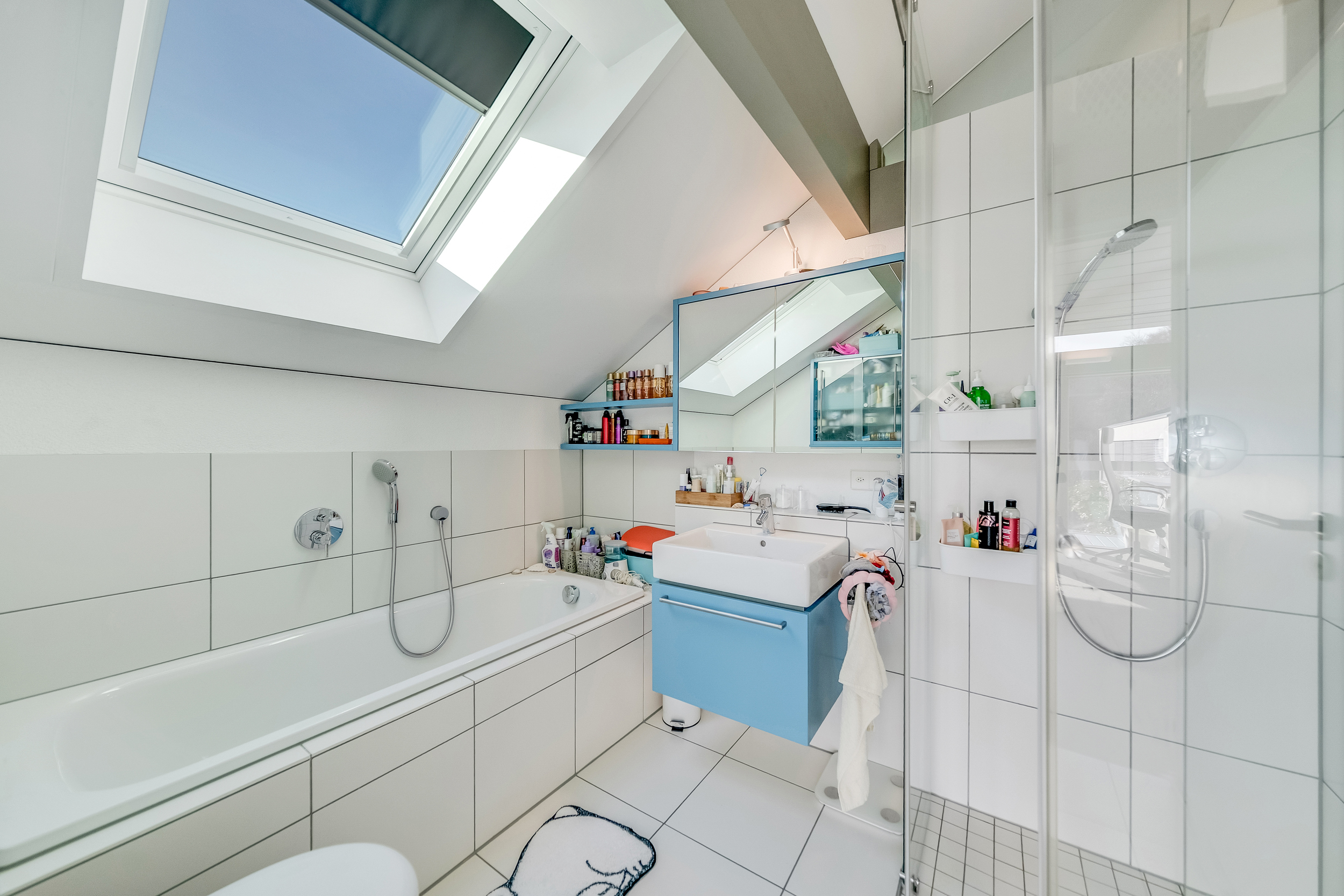 SALLE DE BAIN-DOUCHE CHAMBRE 3 SALLE DE BAIN-DOUCHE CHAMBRE 3