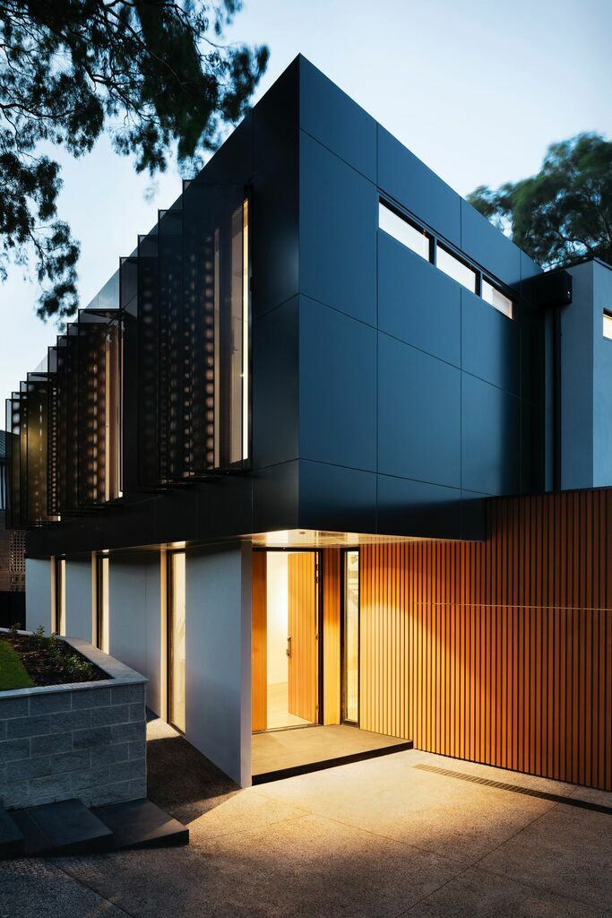 Exterior view 6