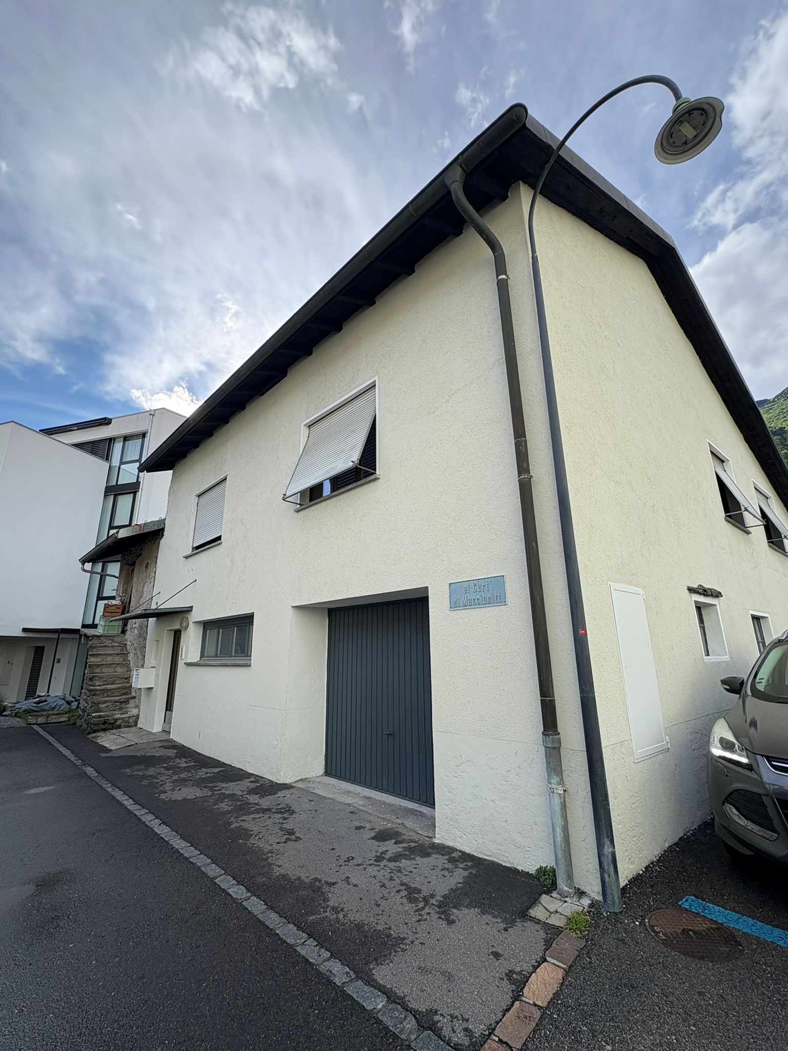 Exterior view 5