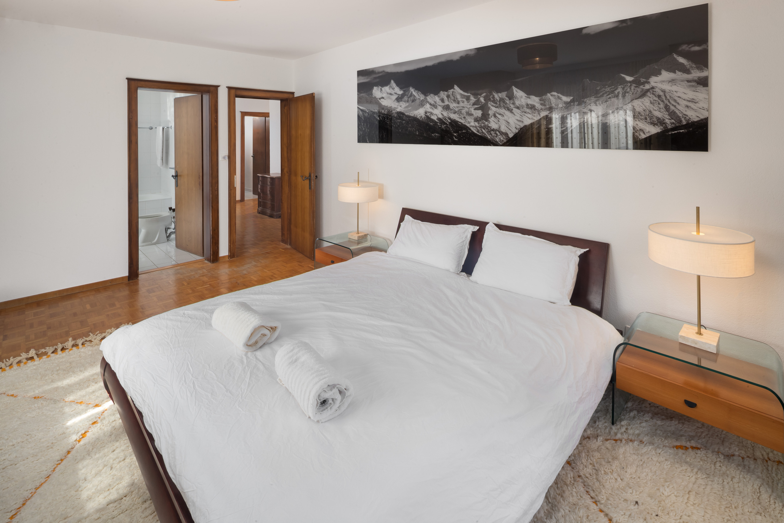 Interior view 11