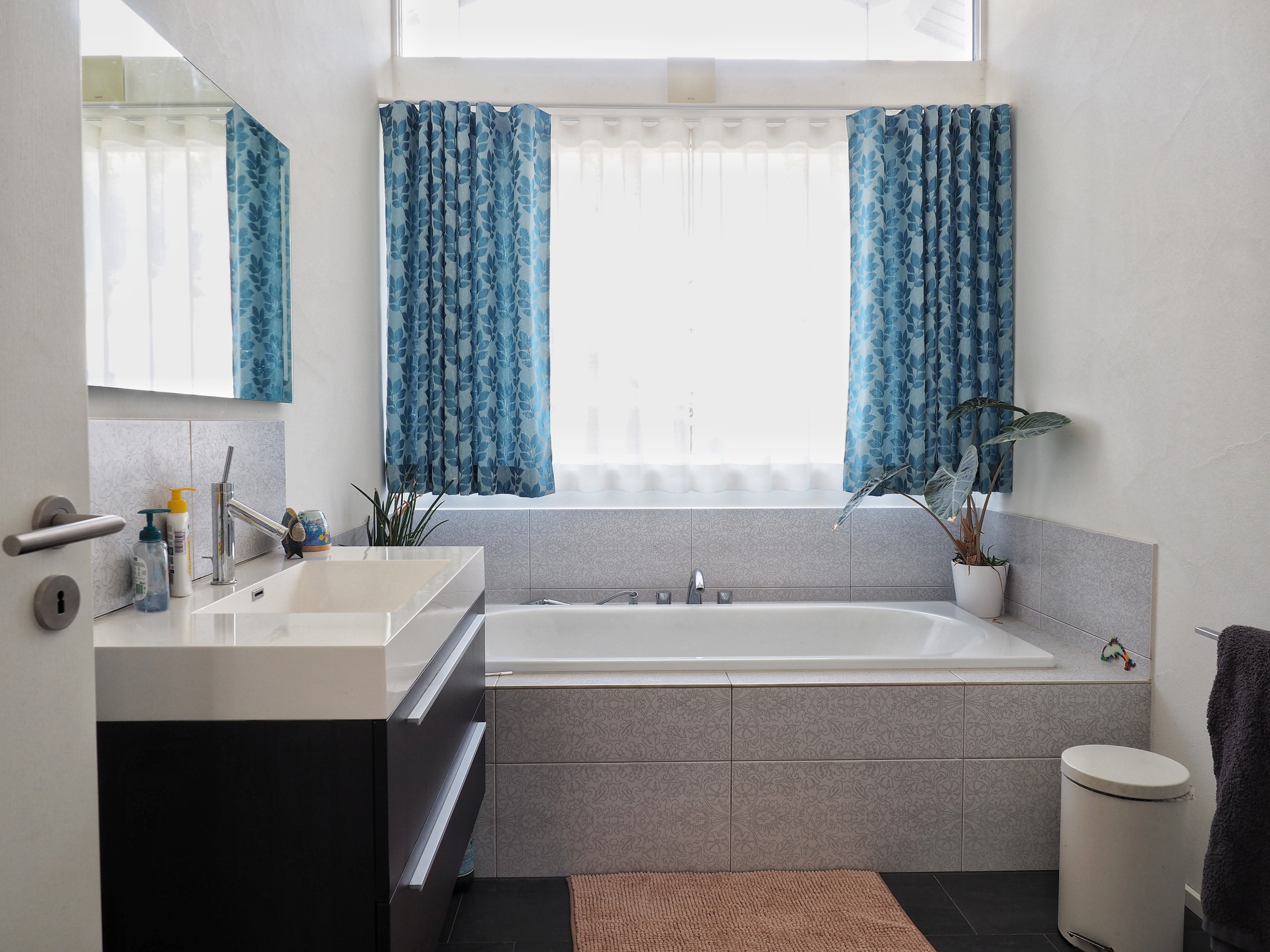 Interior view 9