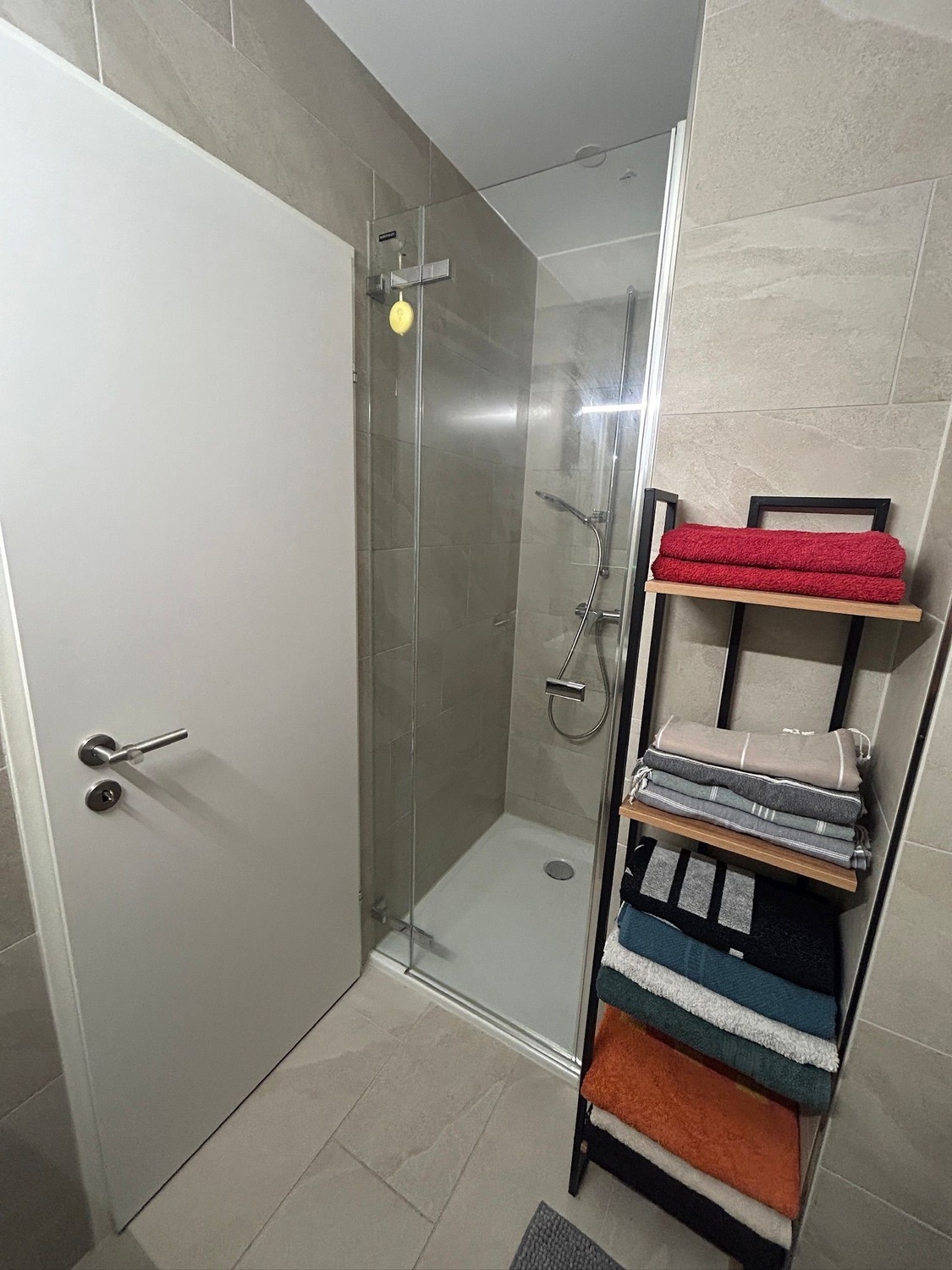 Photo 6