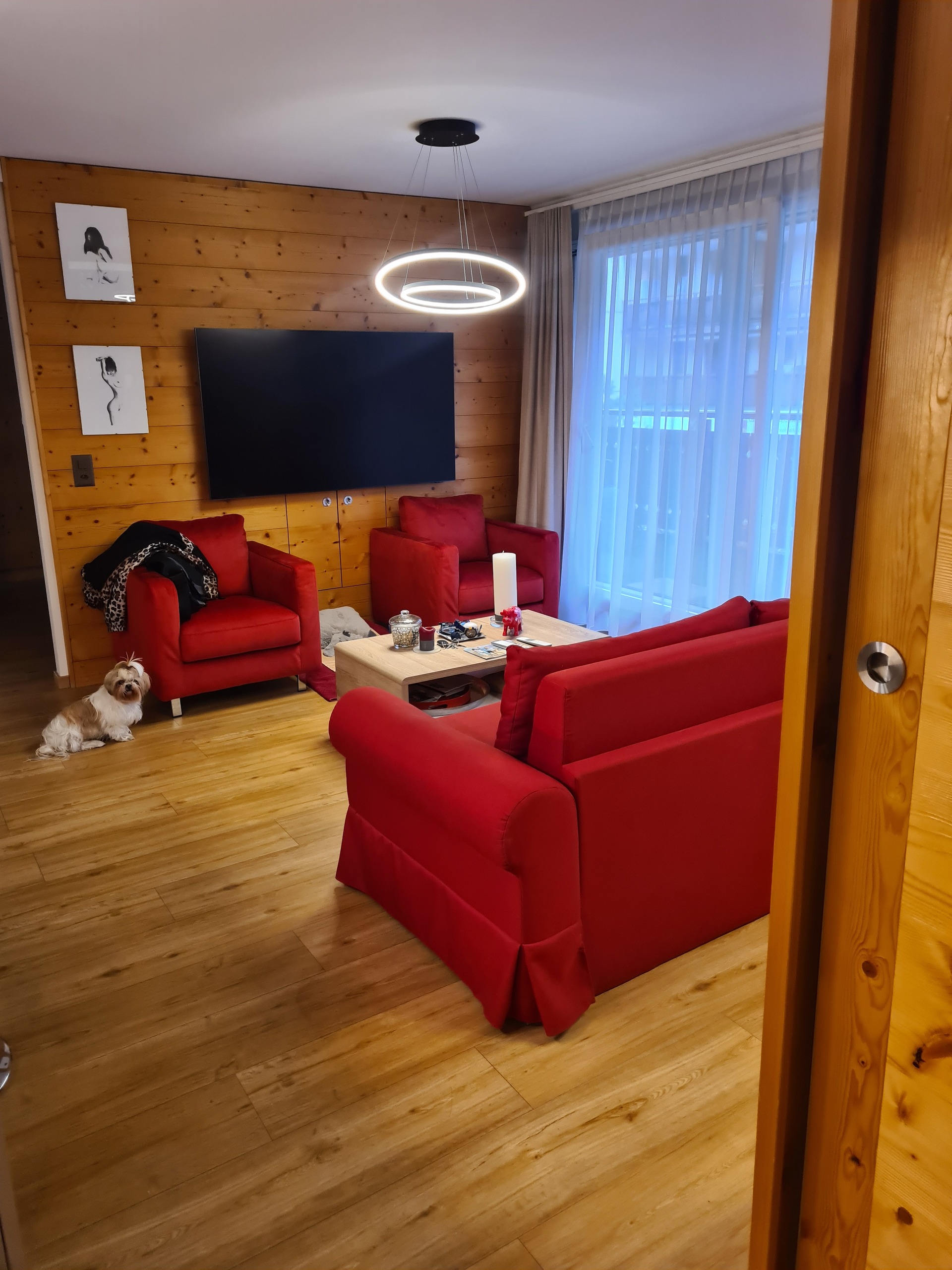 Photo 3