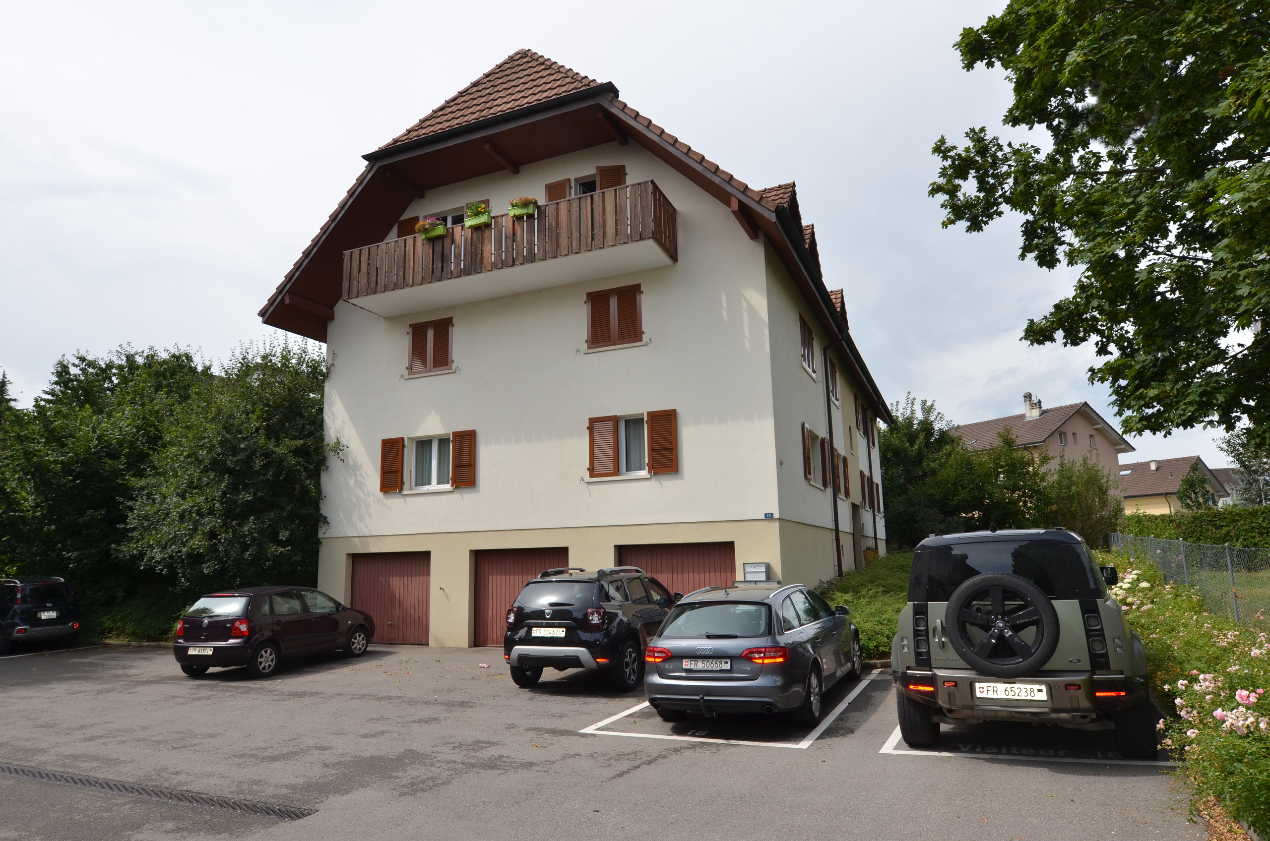 Façade est