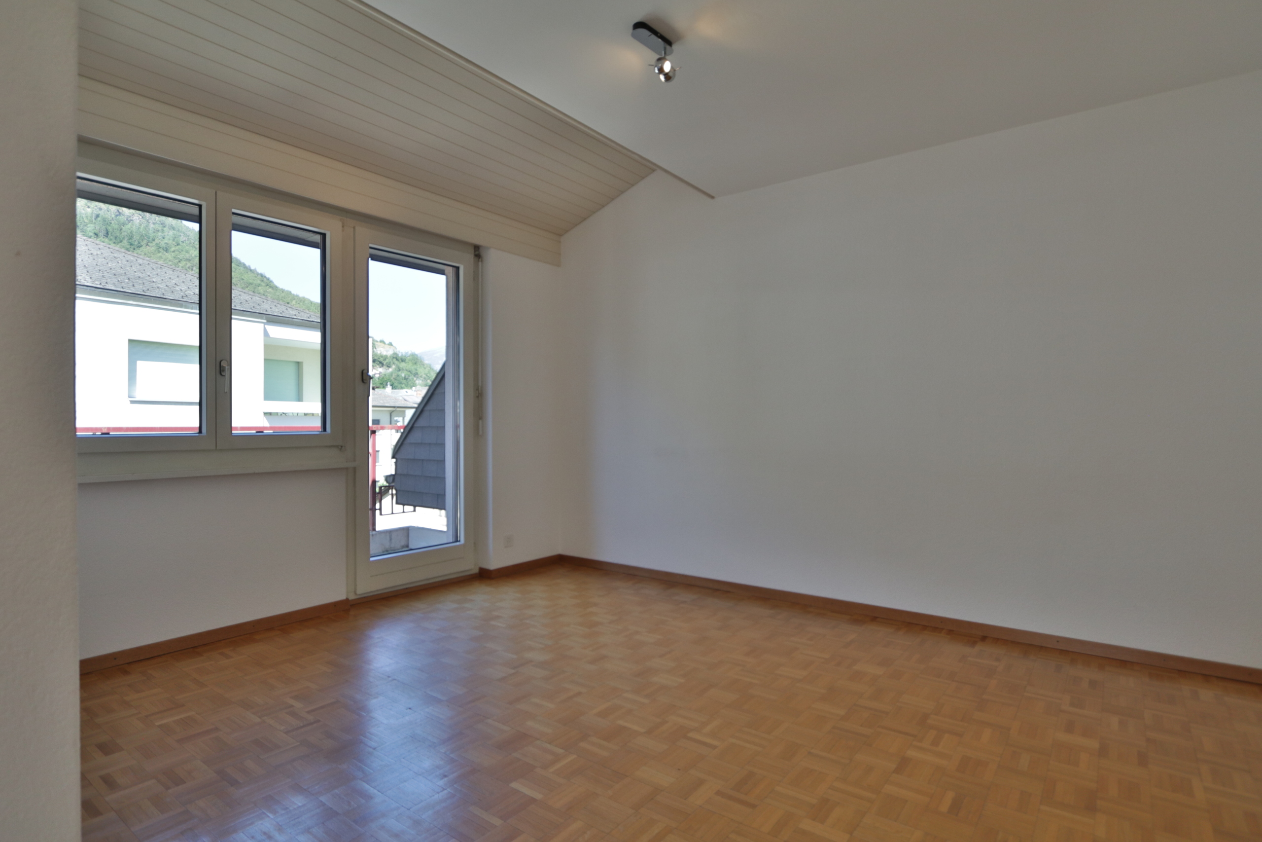 Interior view 4