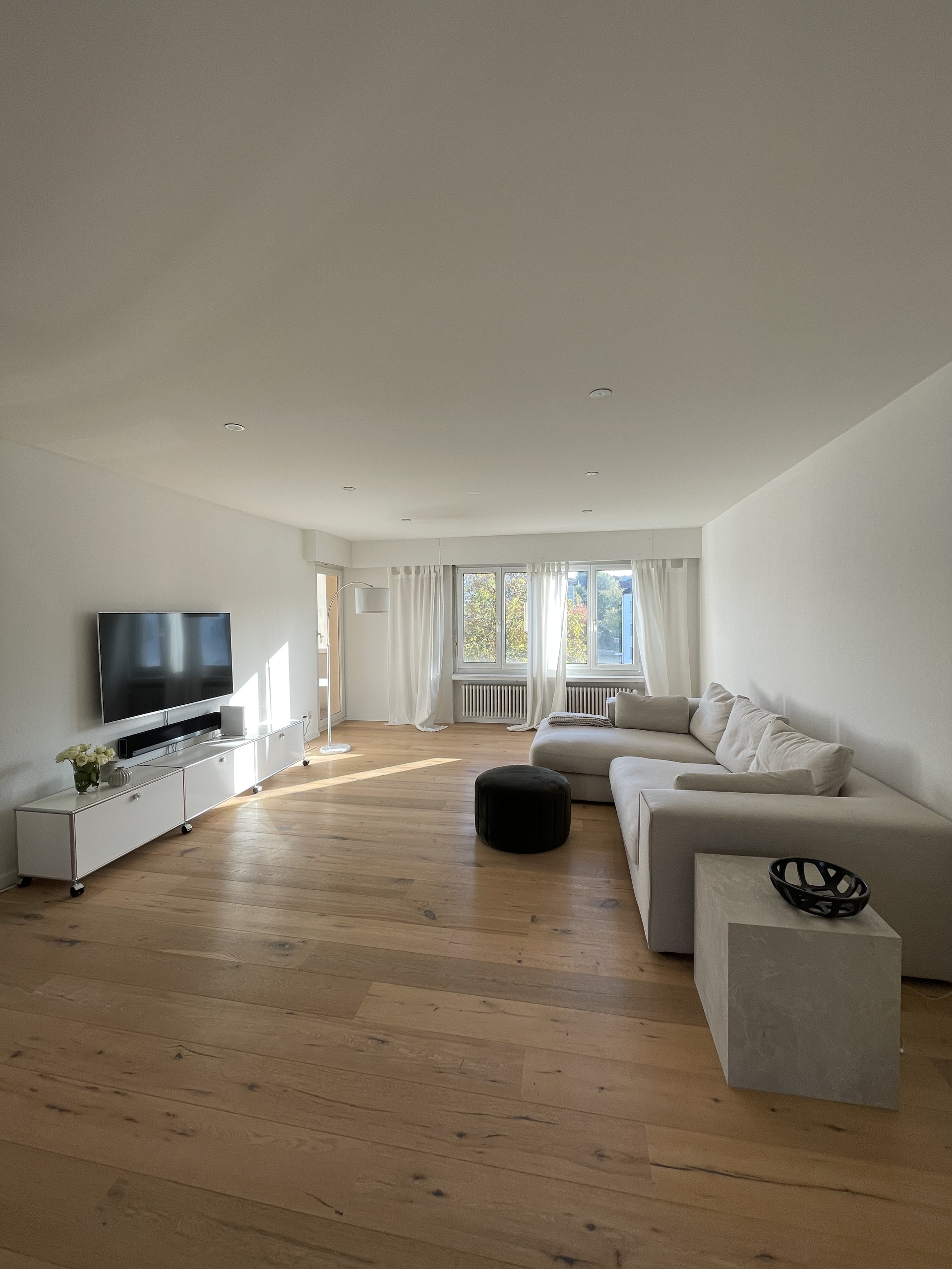 Interior view 3