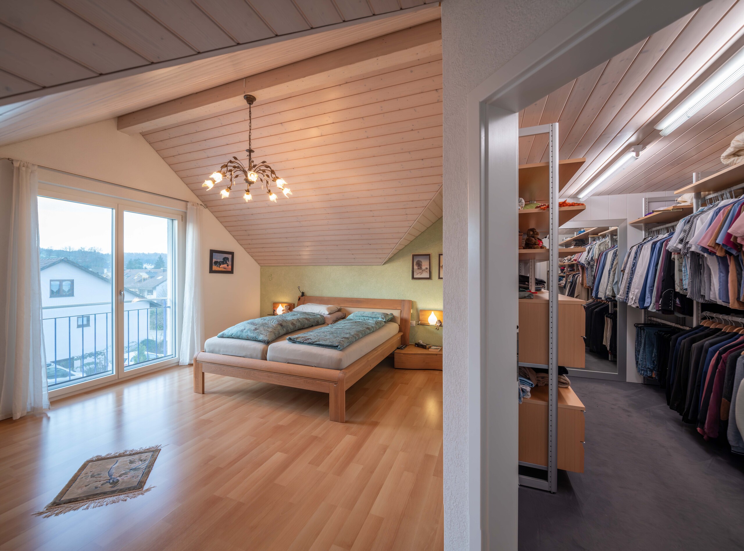 Schlafzimmer mit Ankleideraum Obergeschoss