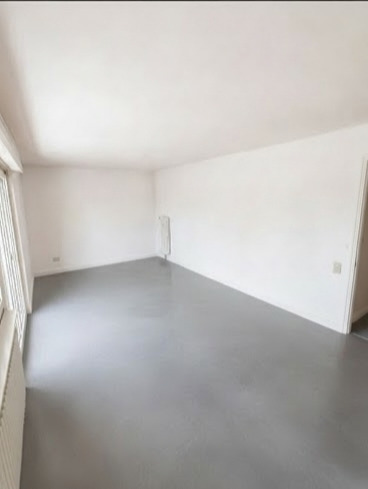 Interior view 11