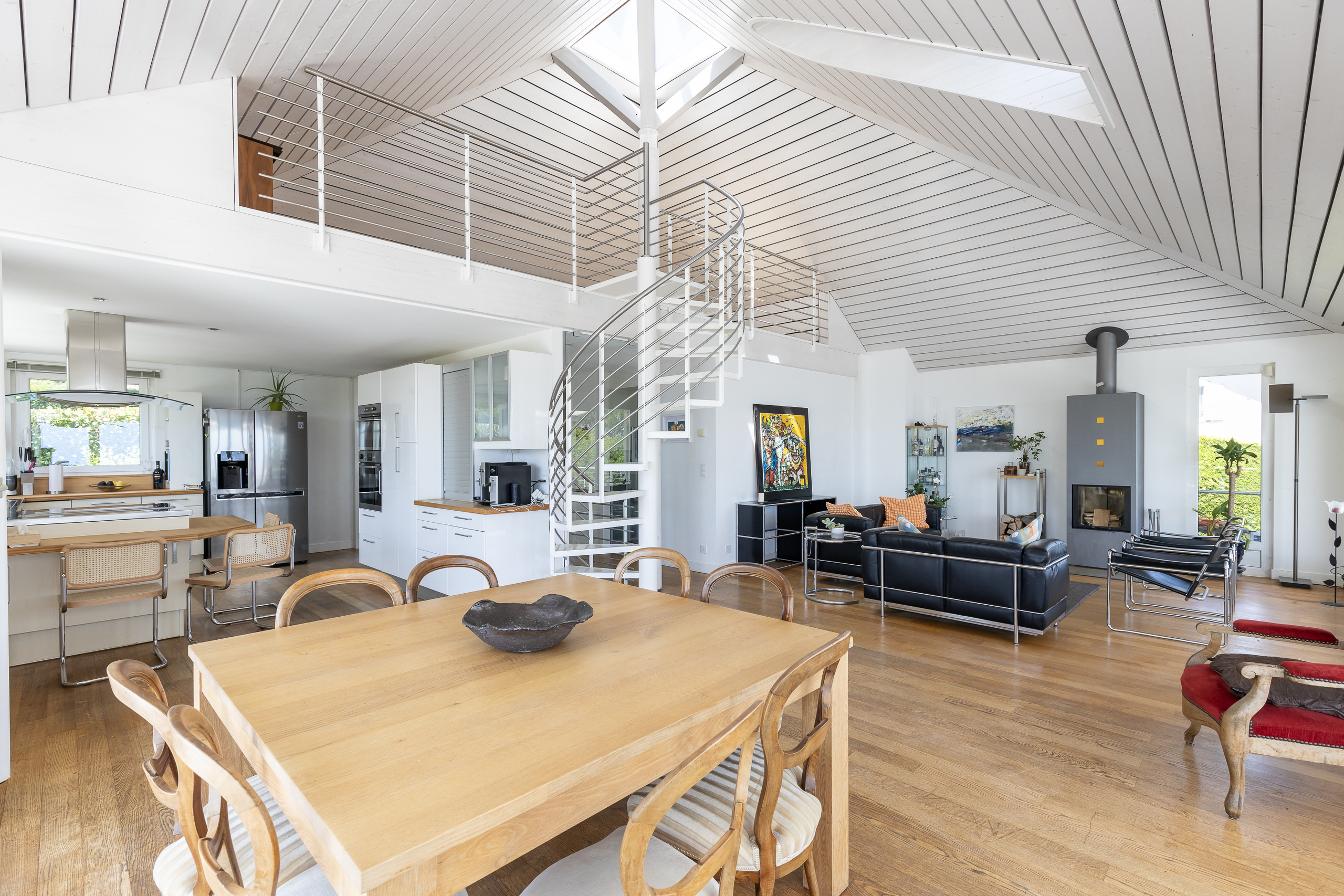 Interior view 2