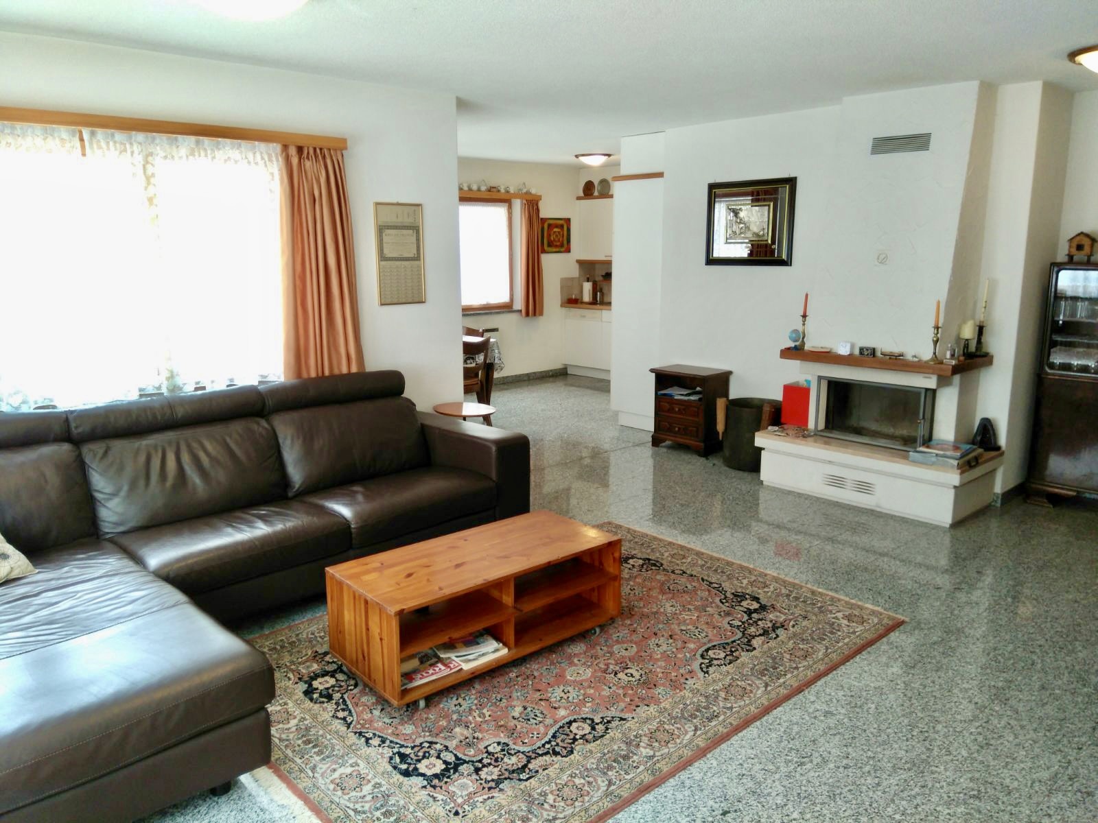 Wohnzimmer mit Cheminée