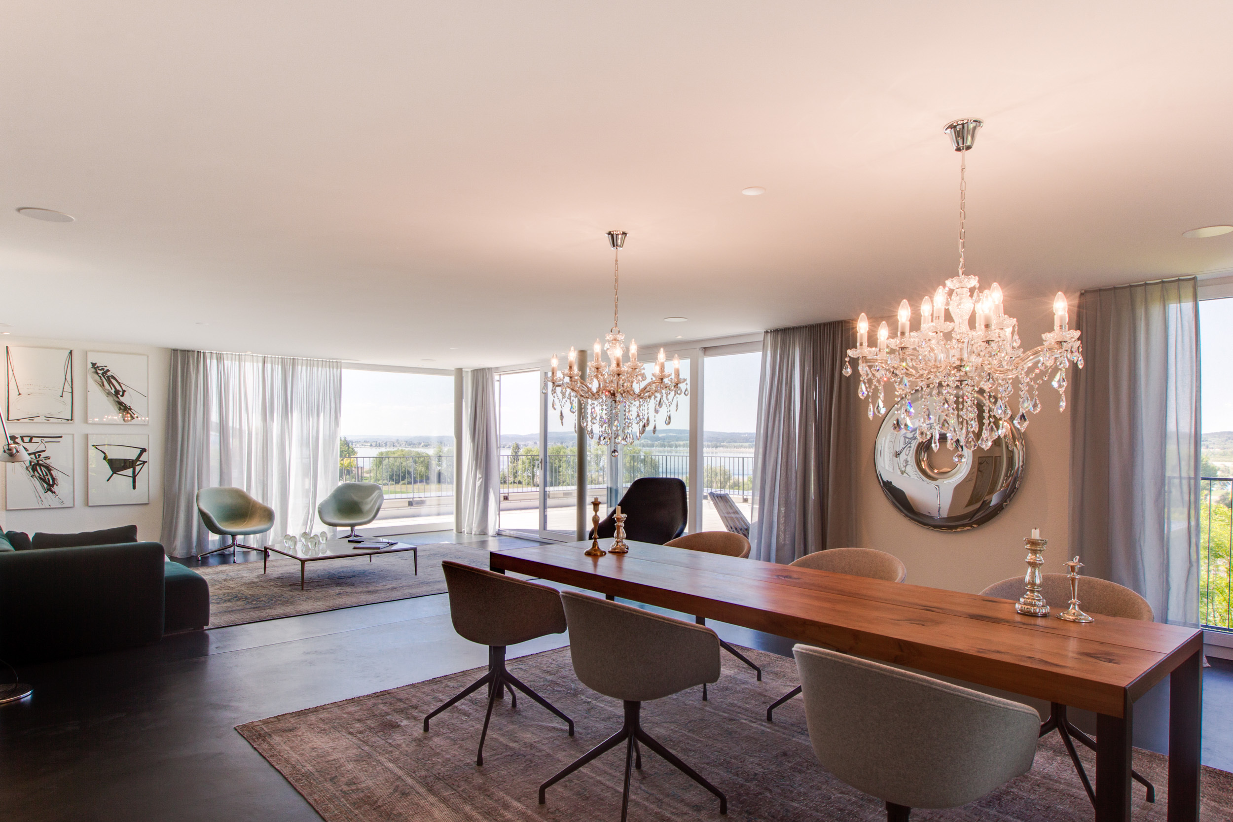 Lichtdurchflutet mit unverbaubarer Seesicht. Lichtdurchflutet mit unverbaubarer Seesicht.