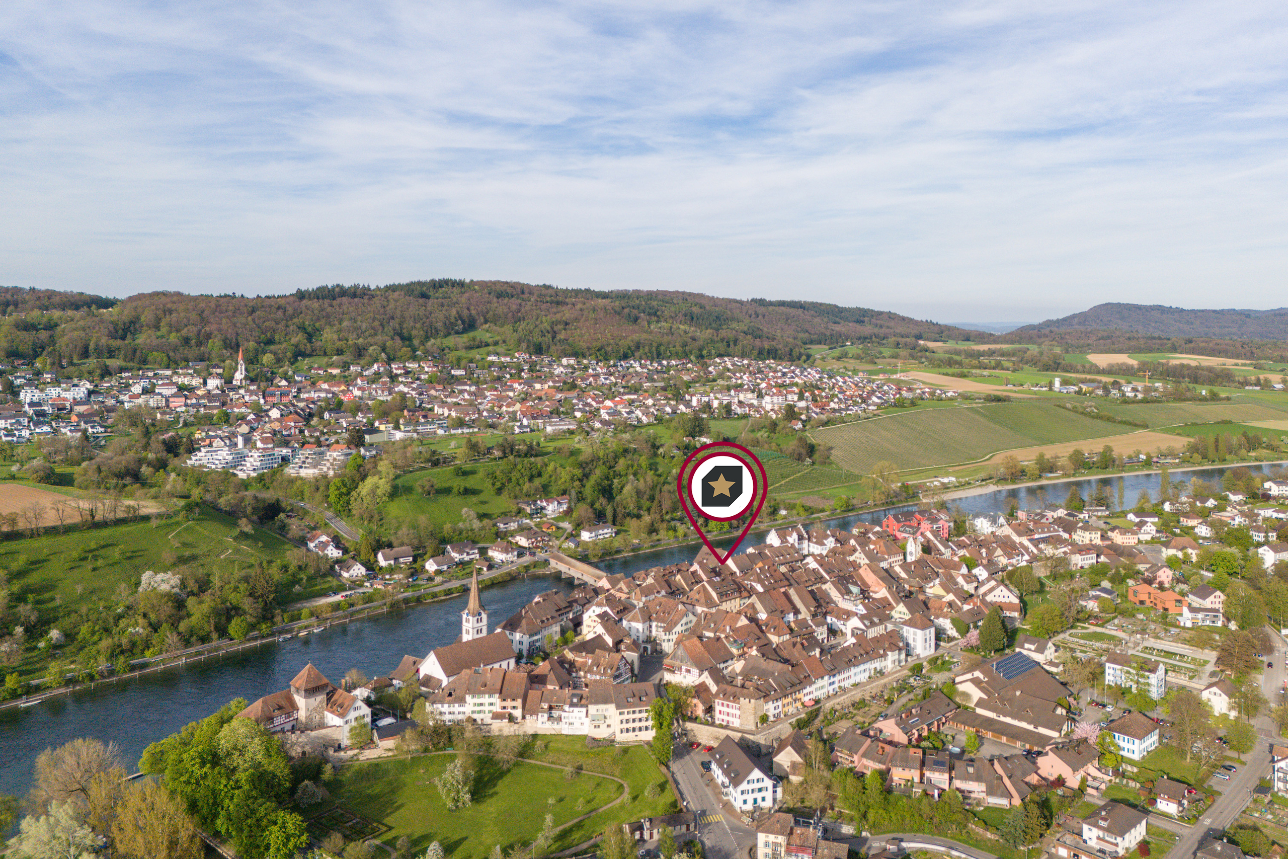 In wenigen Fussschritten am Rhein. In wenigen Fussschritten am Rhein.