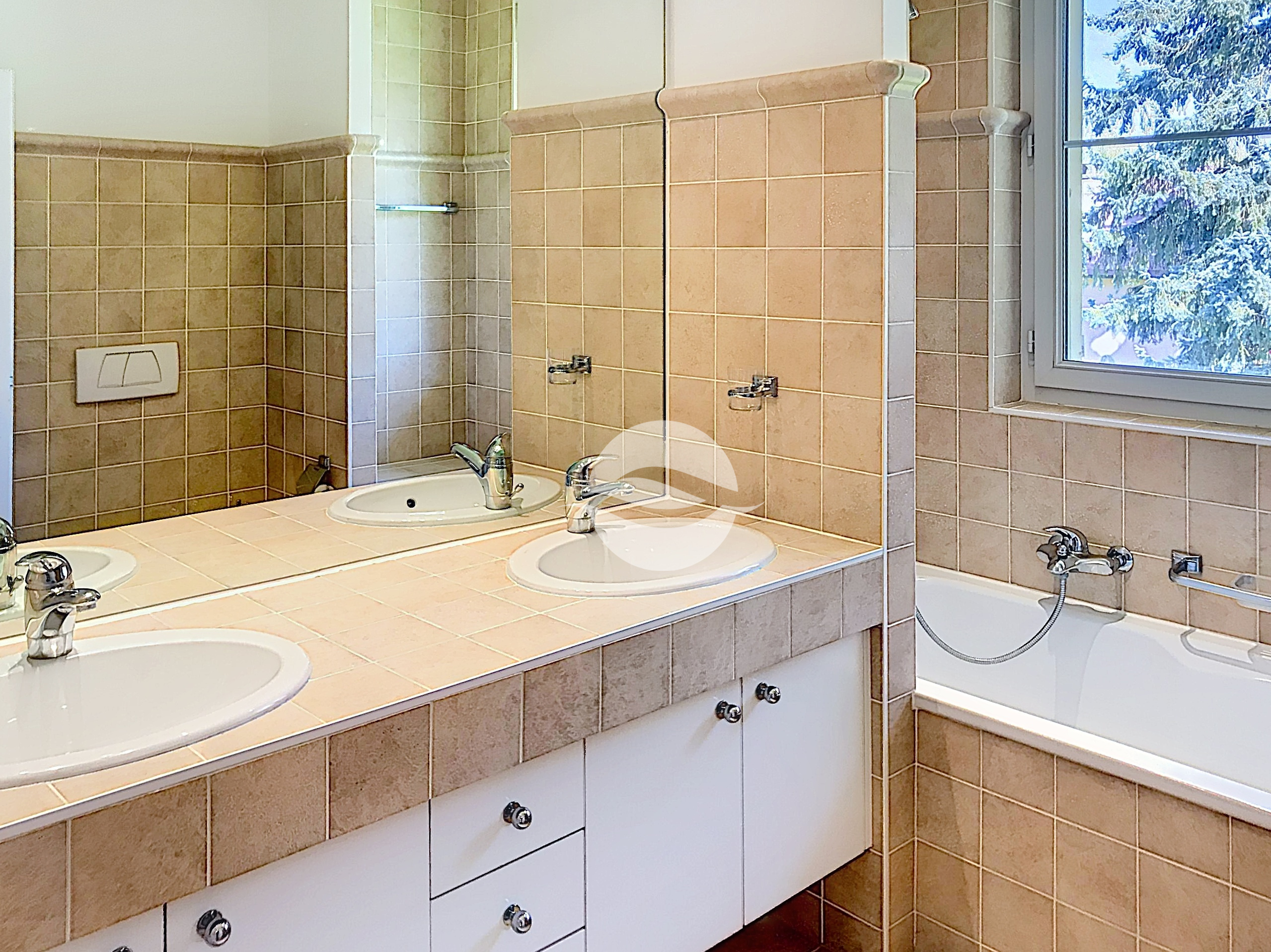 1er étage : Salle de bains 1er étage : Salle de bains