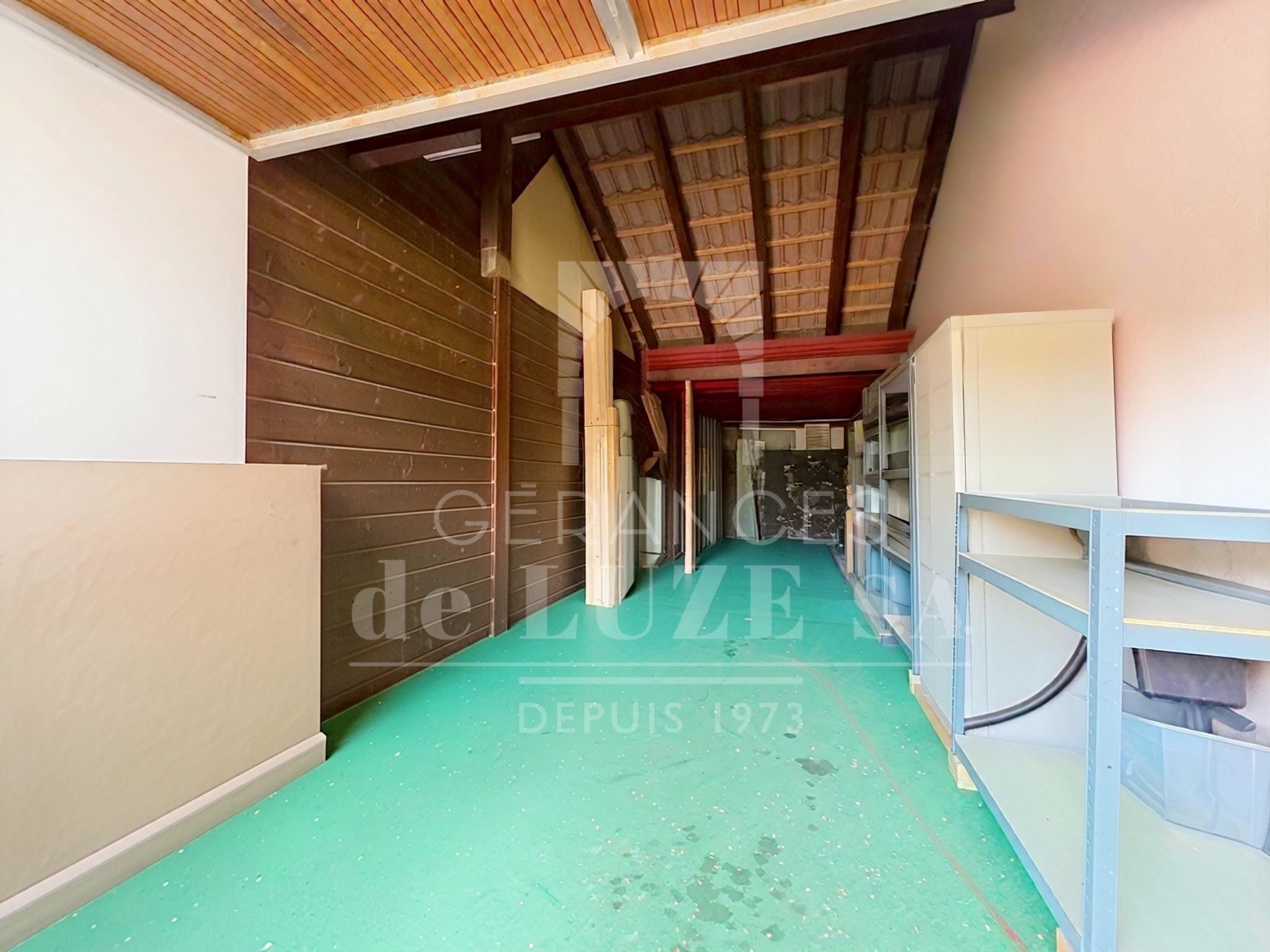 Photo 23