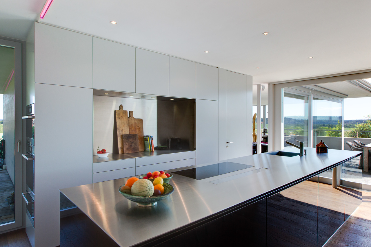 Der hochwertige Küchenbereich mit viel Platz. Der hochwertige Küchenbereich mit viel Platz.