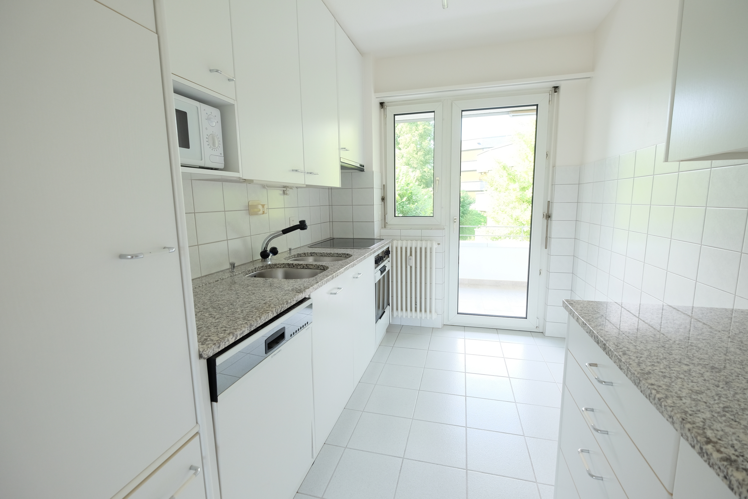 Küche mit Balkon Küche mit Balkon