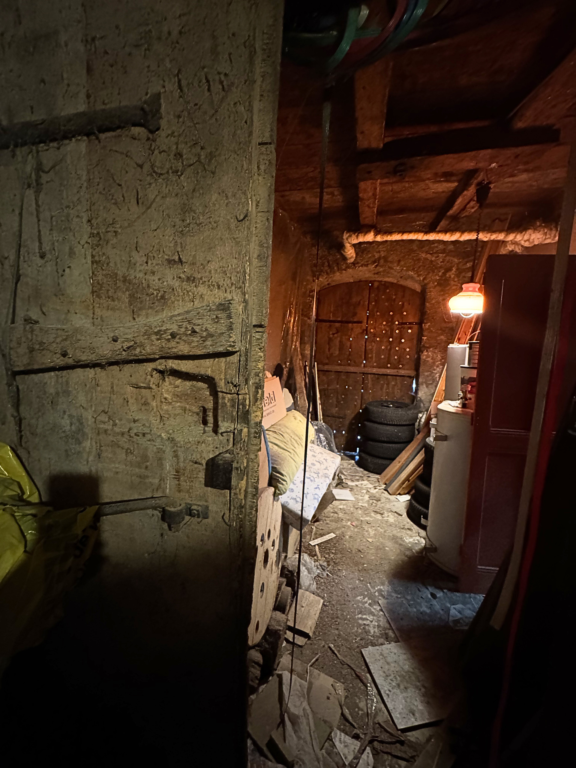Cave, hauteur sous plafond 2,60 Cave, hauteur sous plafond 2,60