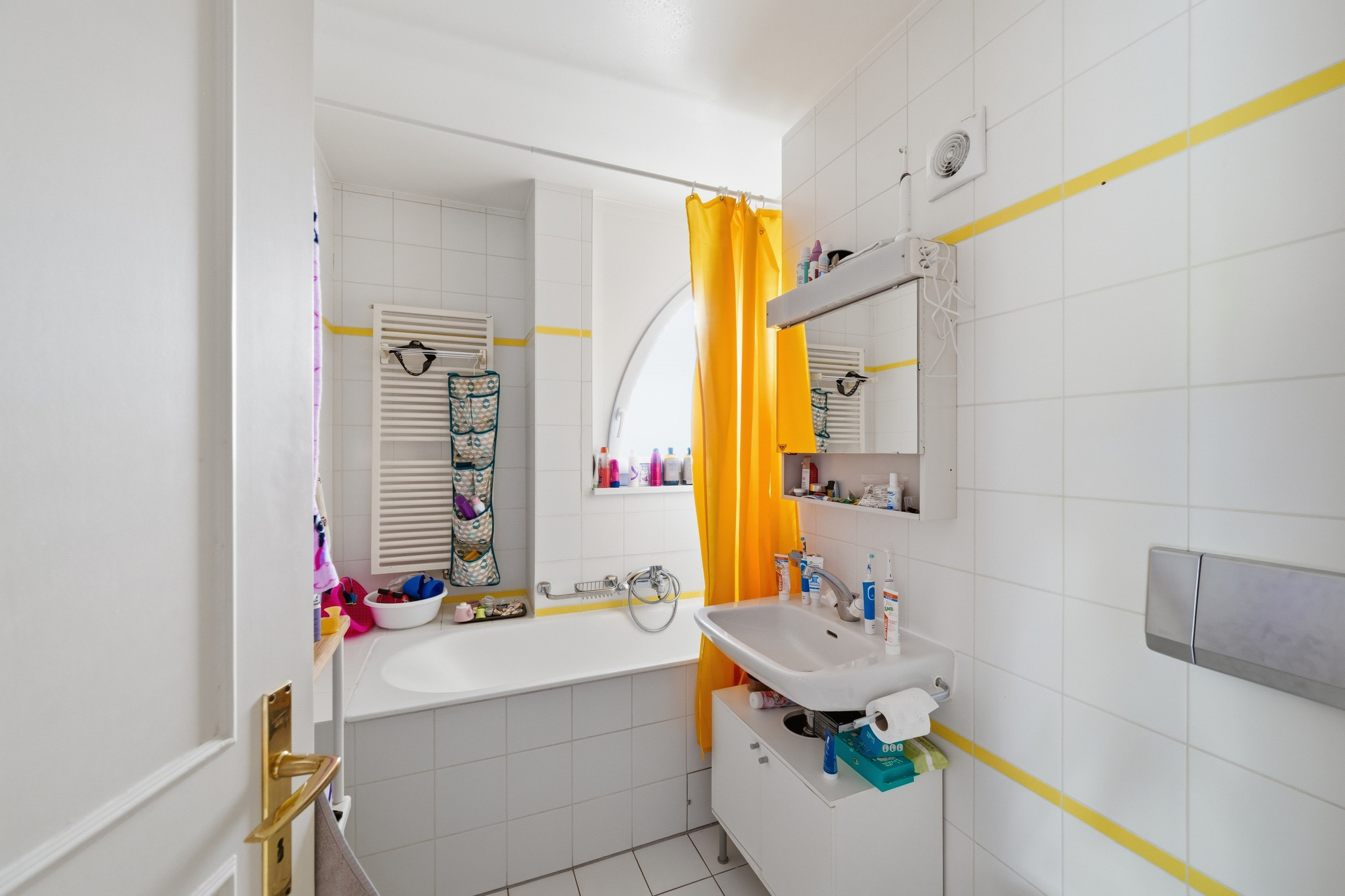 Interior view 7