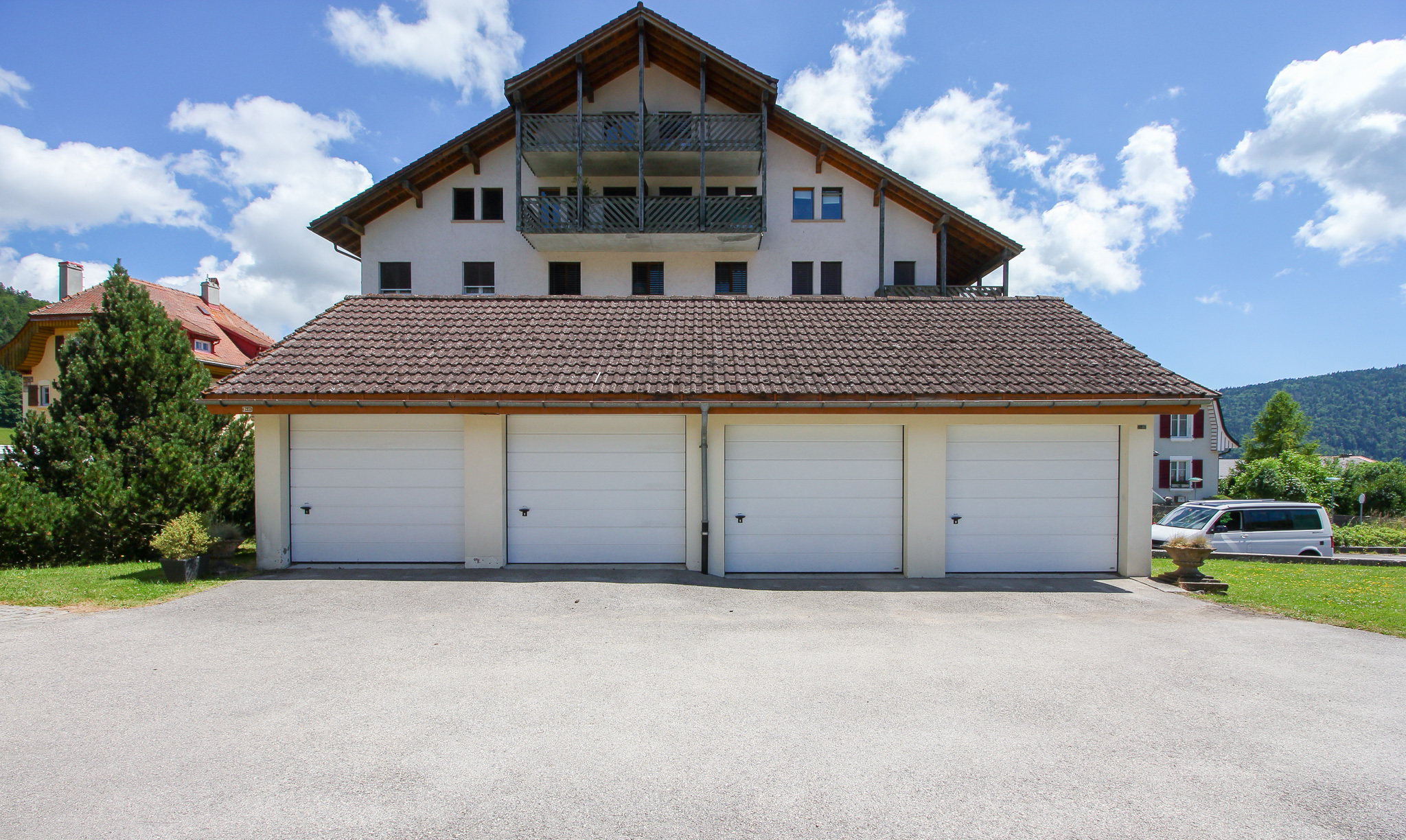 Vue sur les garages Vue sur les garages