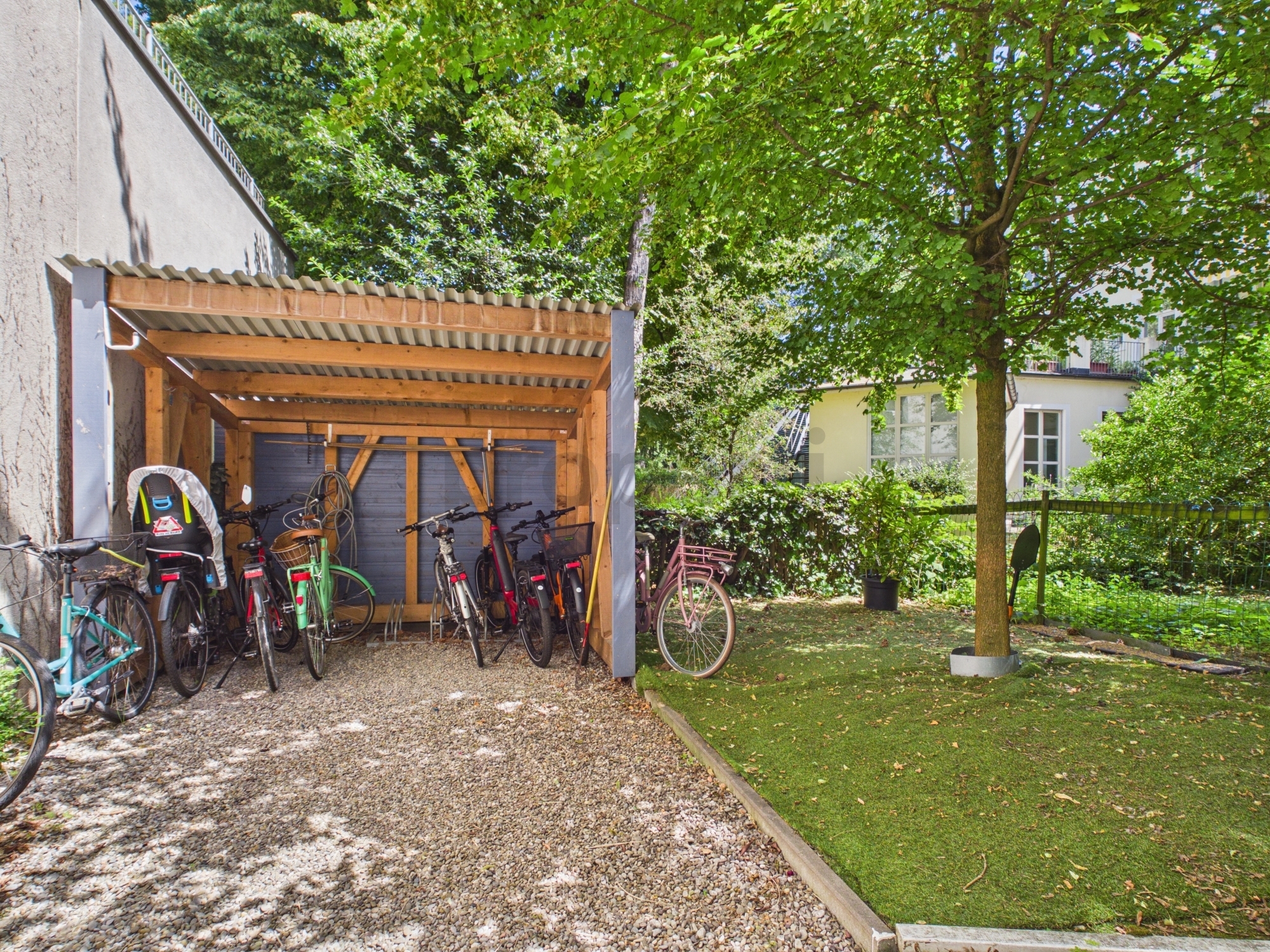 Image 9 Image 9