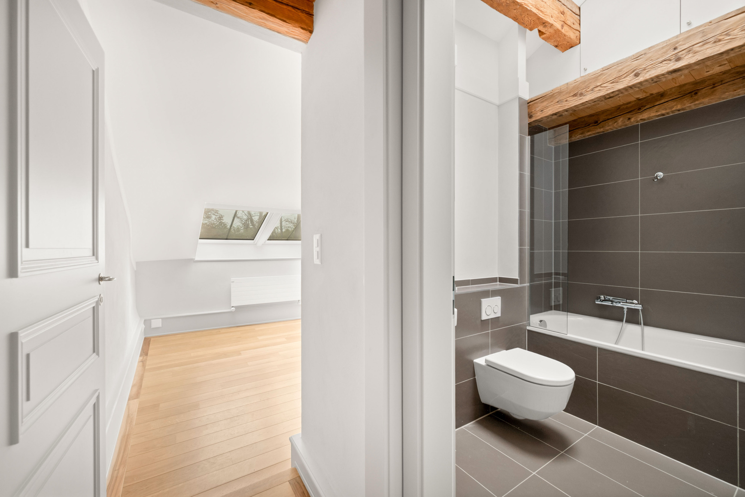 Interior view 9