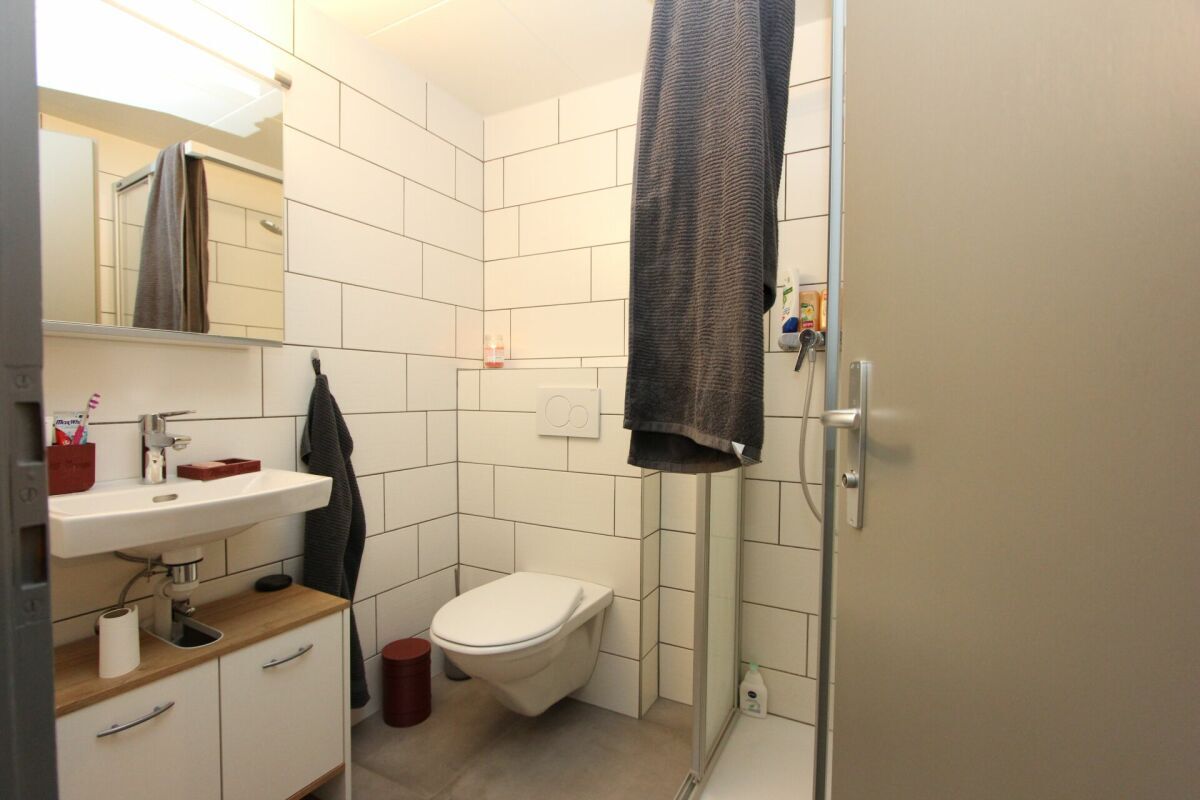 Photo 5