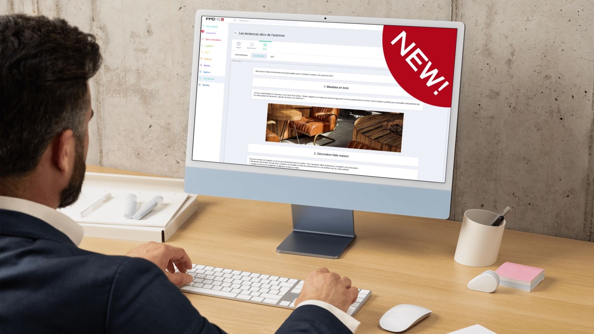 Professionnel de l’immobilier utilisant le nouvel éditeur de blog intégré au CMS Immomig® pour créer et gérer des articles sur son site web immobilier.