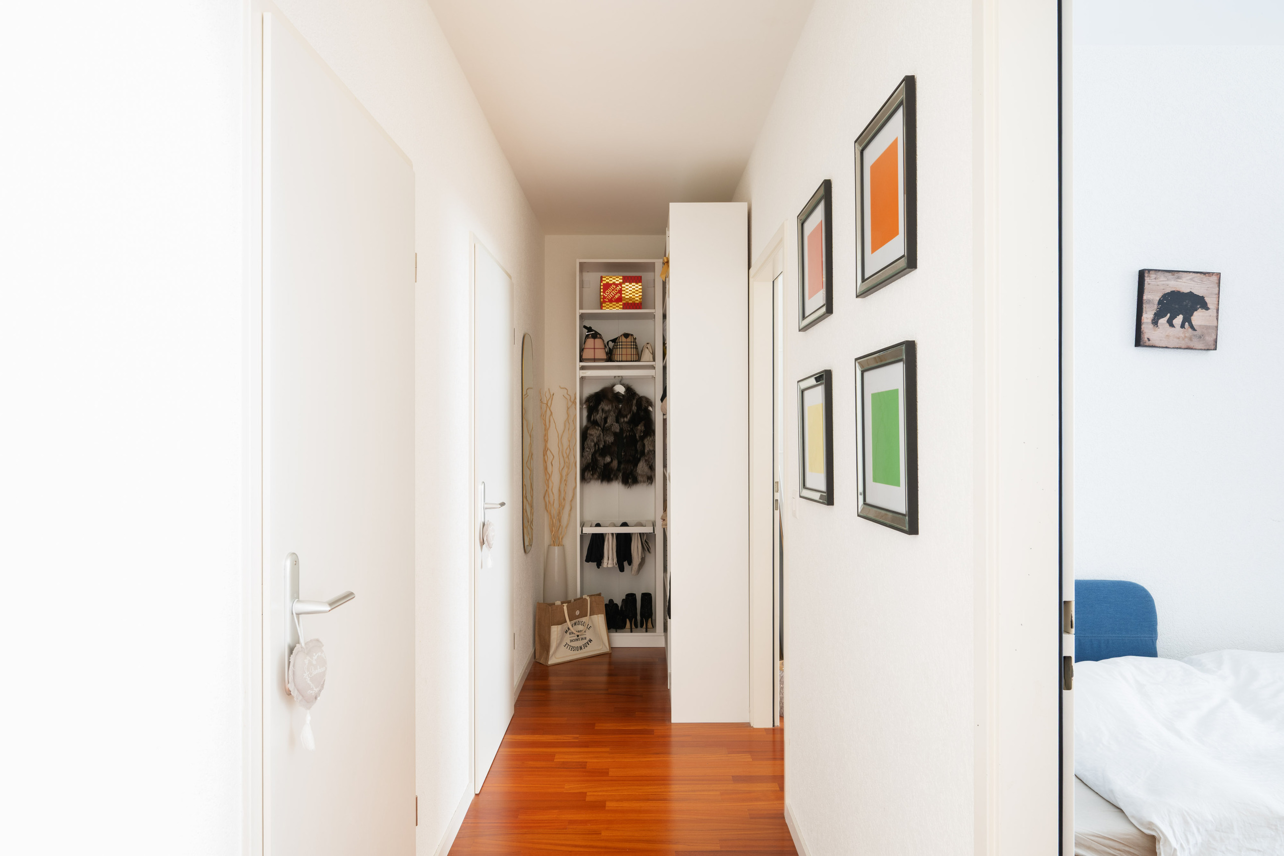 Interior view 9