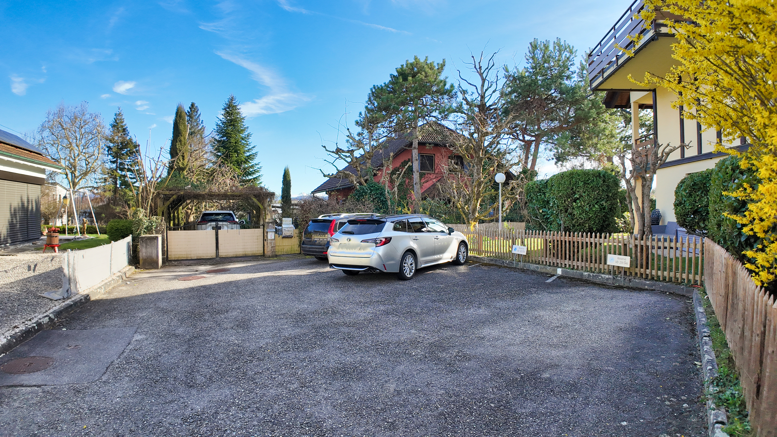 Place de parc extérieure