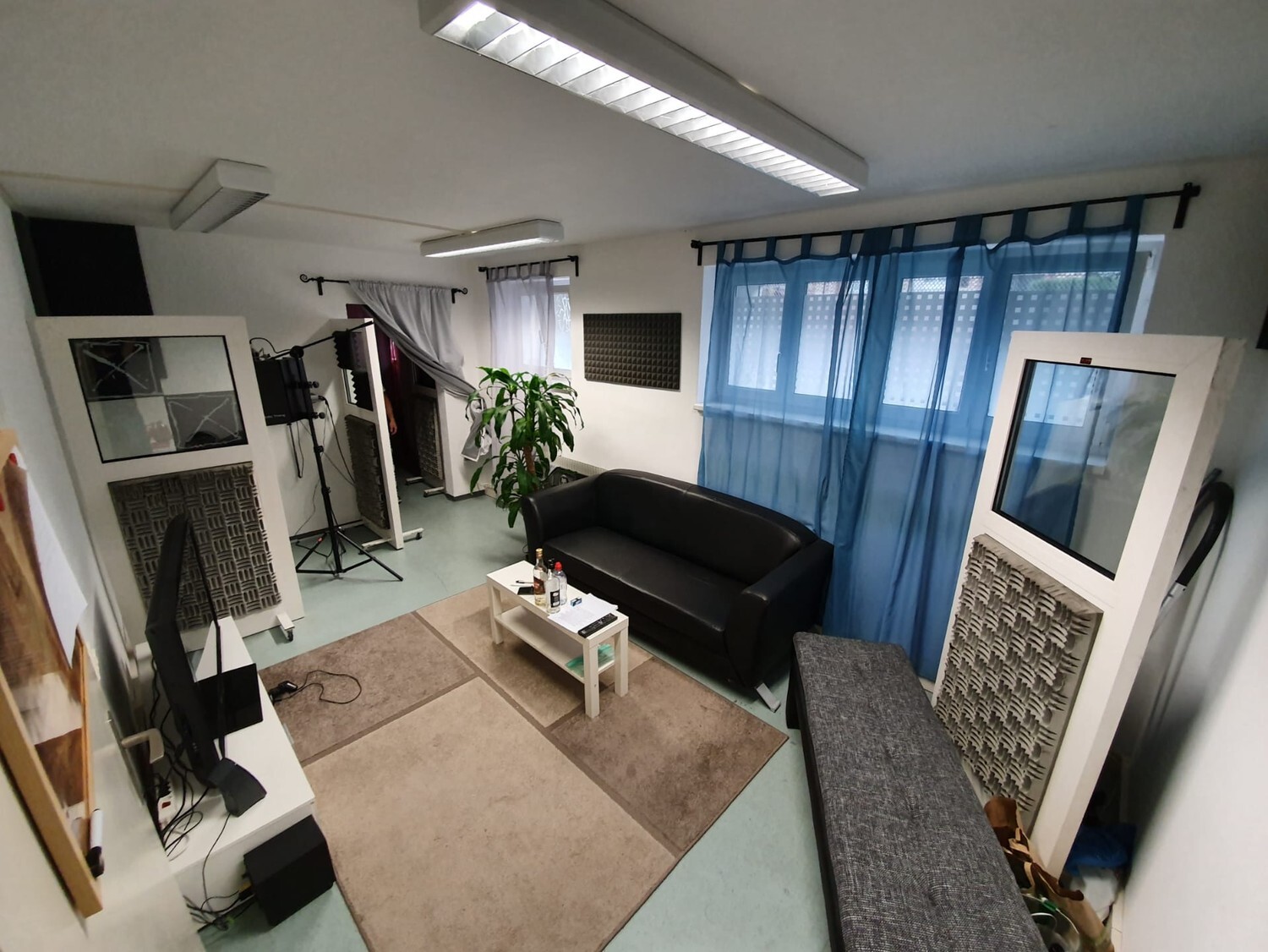 Firstview