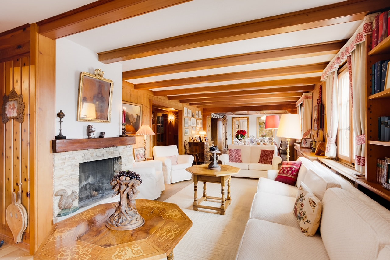 Interior view 2